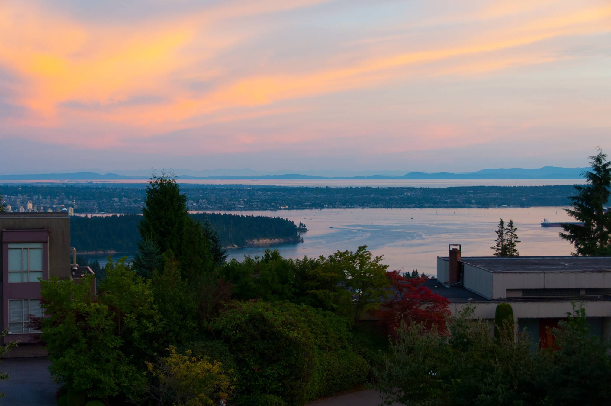 at 1075 Groveland Road, British Properties, West Vancouver