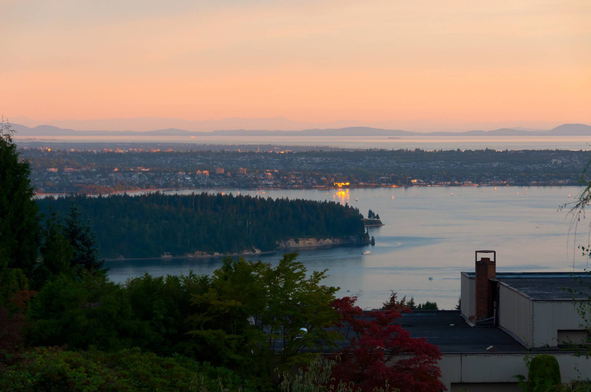 at 1075 Groveland Road, British Properties, West Vancouver