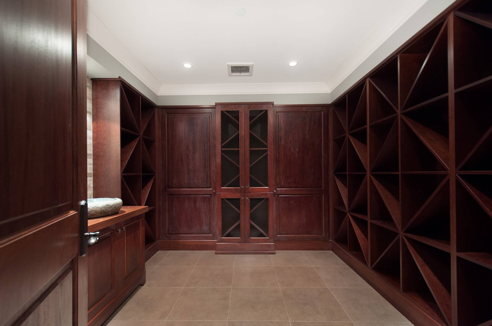at 1075 Groveland Road, British Properties, West Vancouver