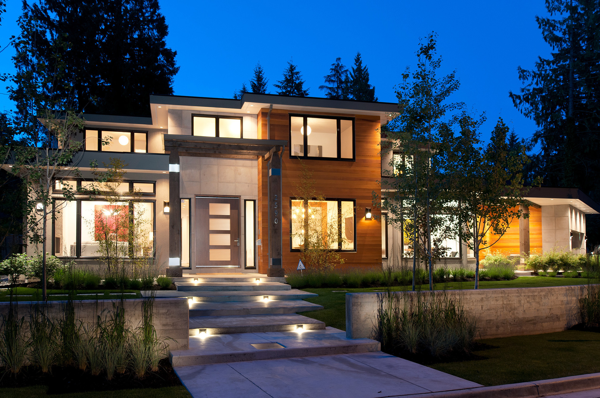 at 2590 Newmarket Drive, Edgemont, North Vancouver