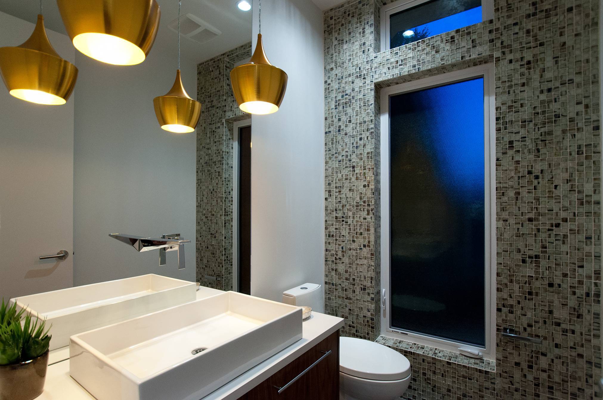 at 2590 Newmarket Drive, Edgemont, North Vancouver