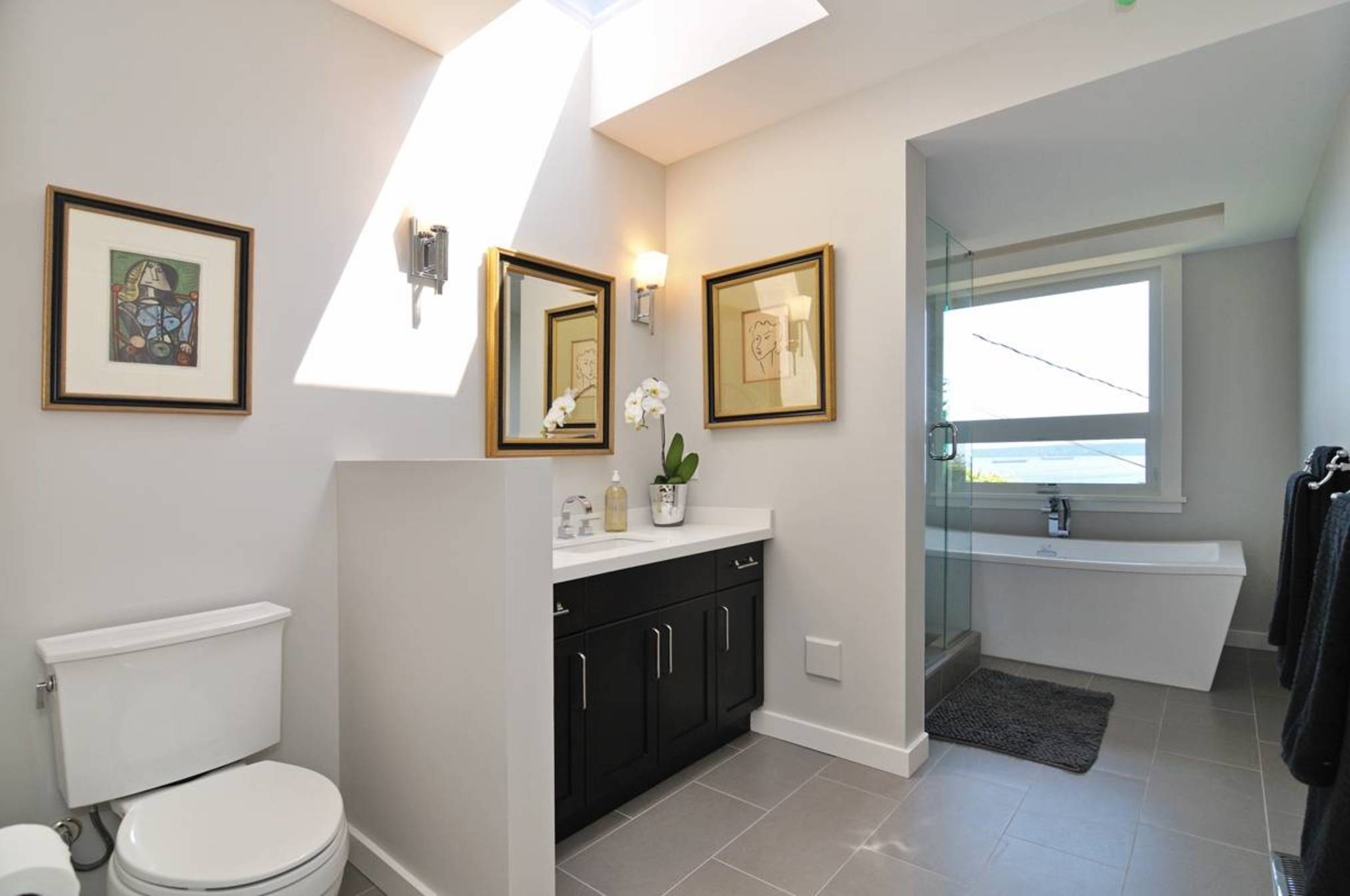 at 4125 Burkehill Place, Bayridge, West Vancouver