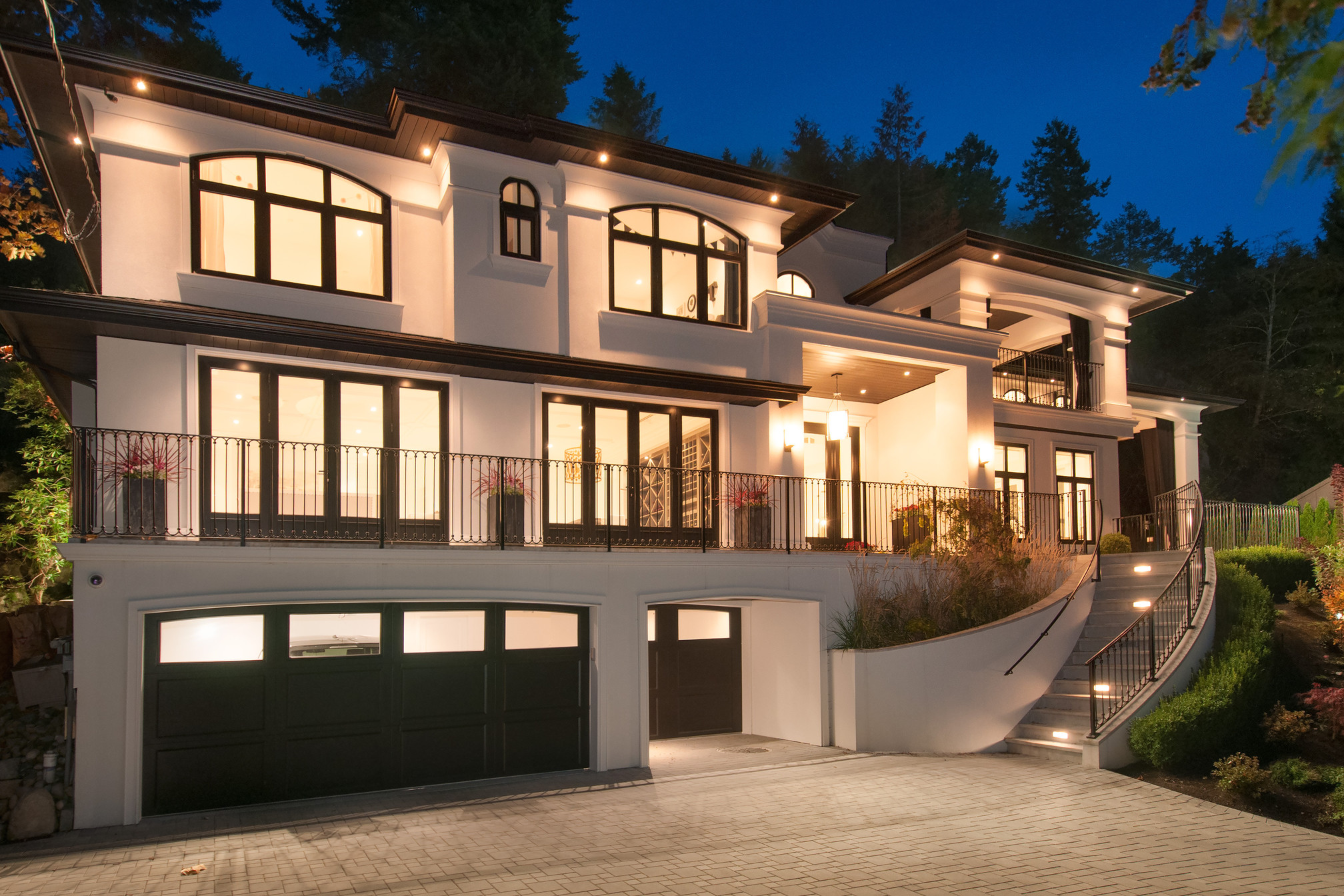 at 3485 Mathers, Westmount WV, West Vancouver