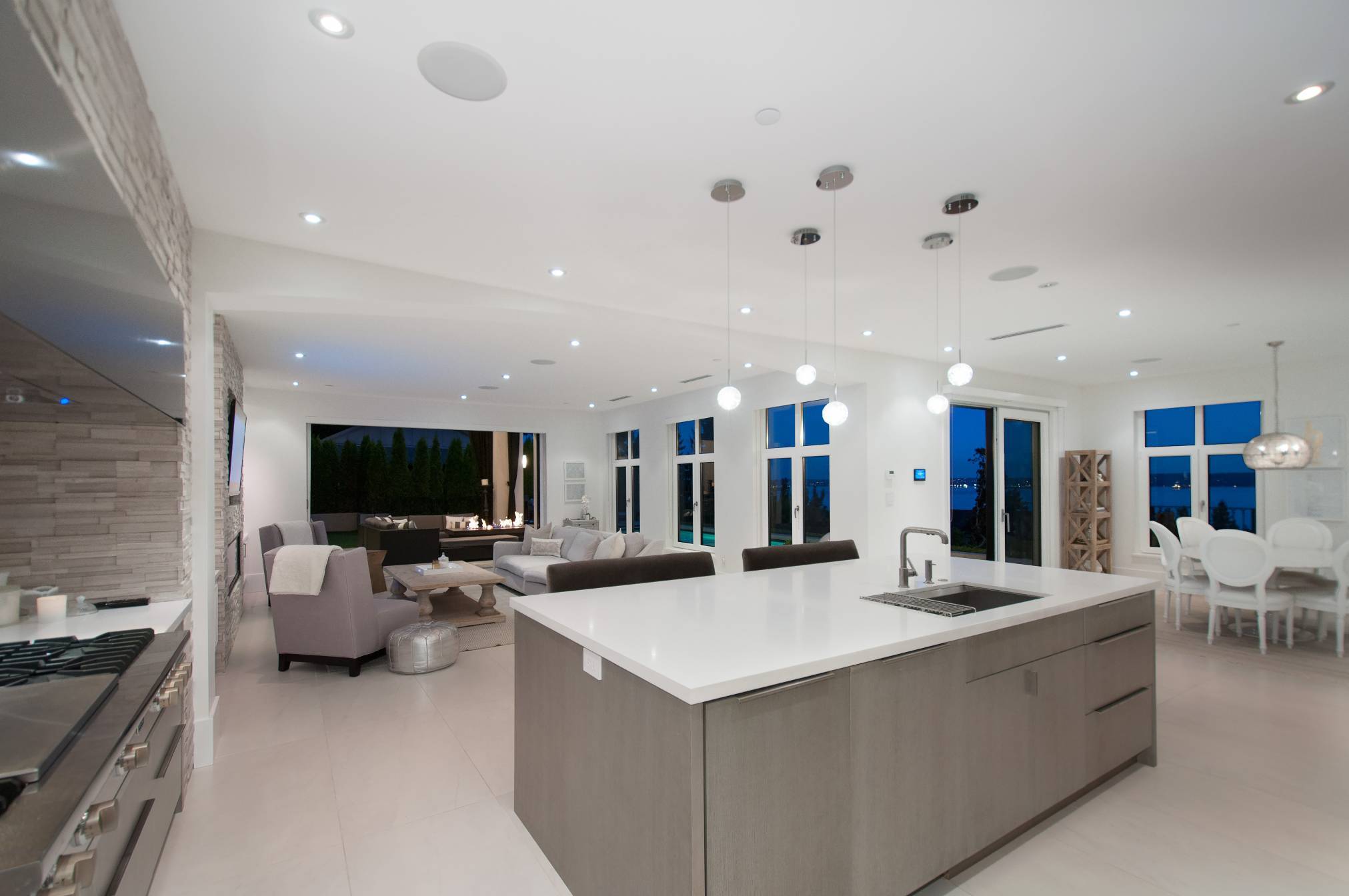 at 3485 Mathers, Westmount WV, West Vancouver