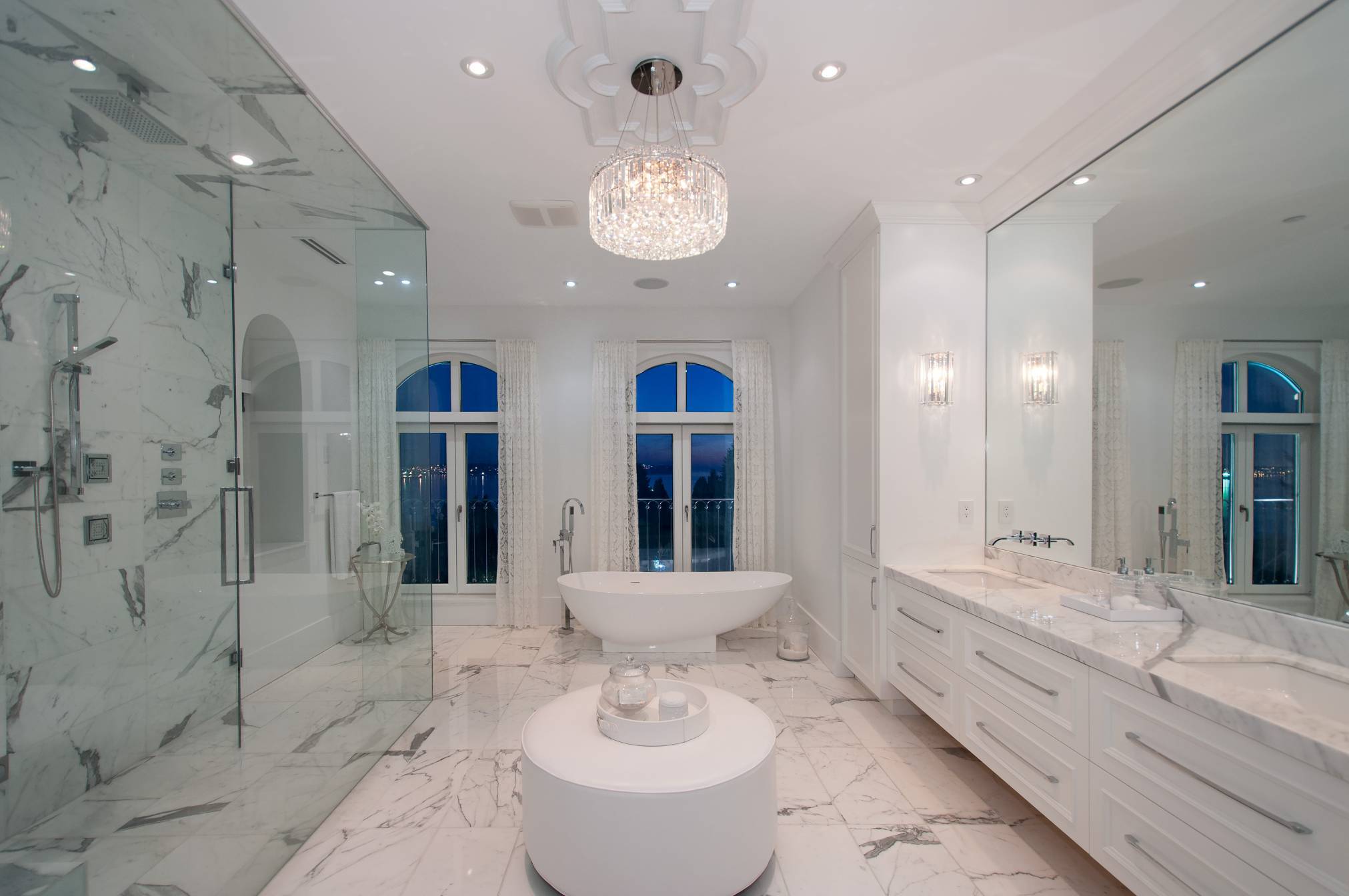 at 3485 Mathers, Westmount WV, West Vancouver
