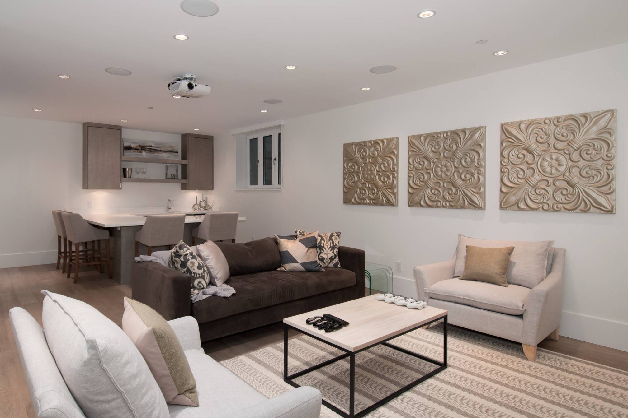 at 3485 Mathers, Westmount WV, West Vancouver