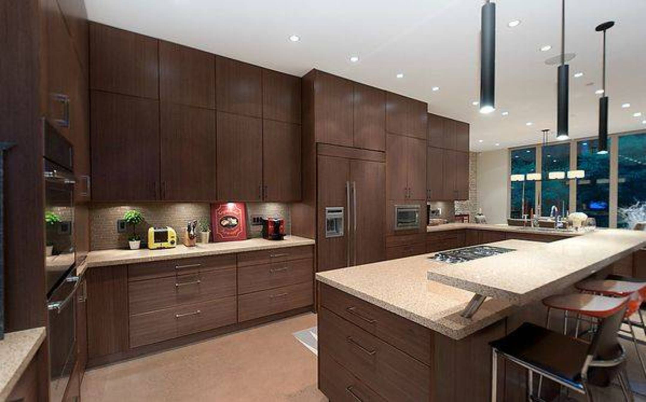 at 1754 Ottawa Place, Ambleside, West Vancouver