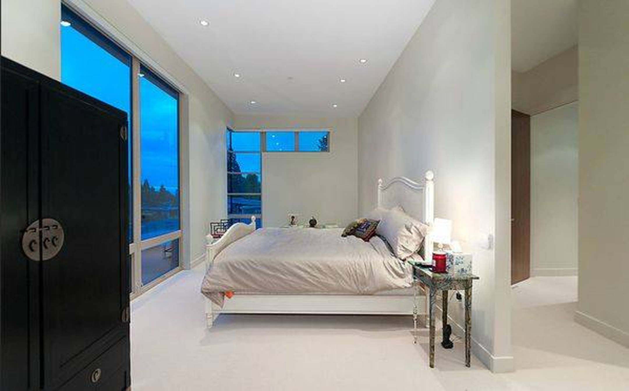 at 1754 Ottawa Place, Ambleside, West Vancouver