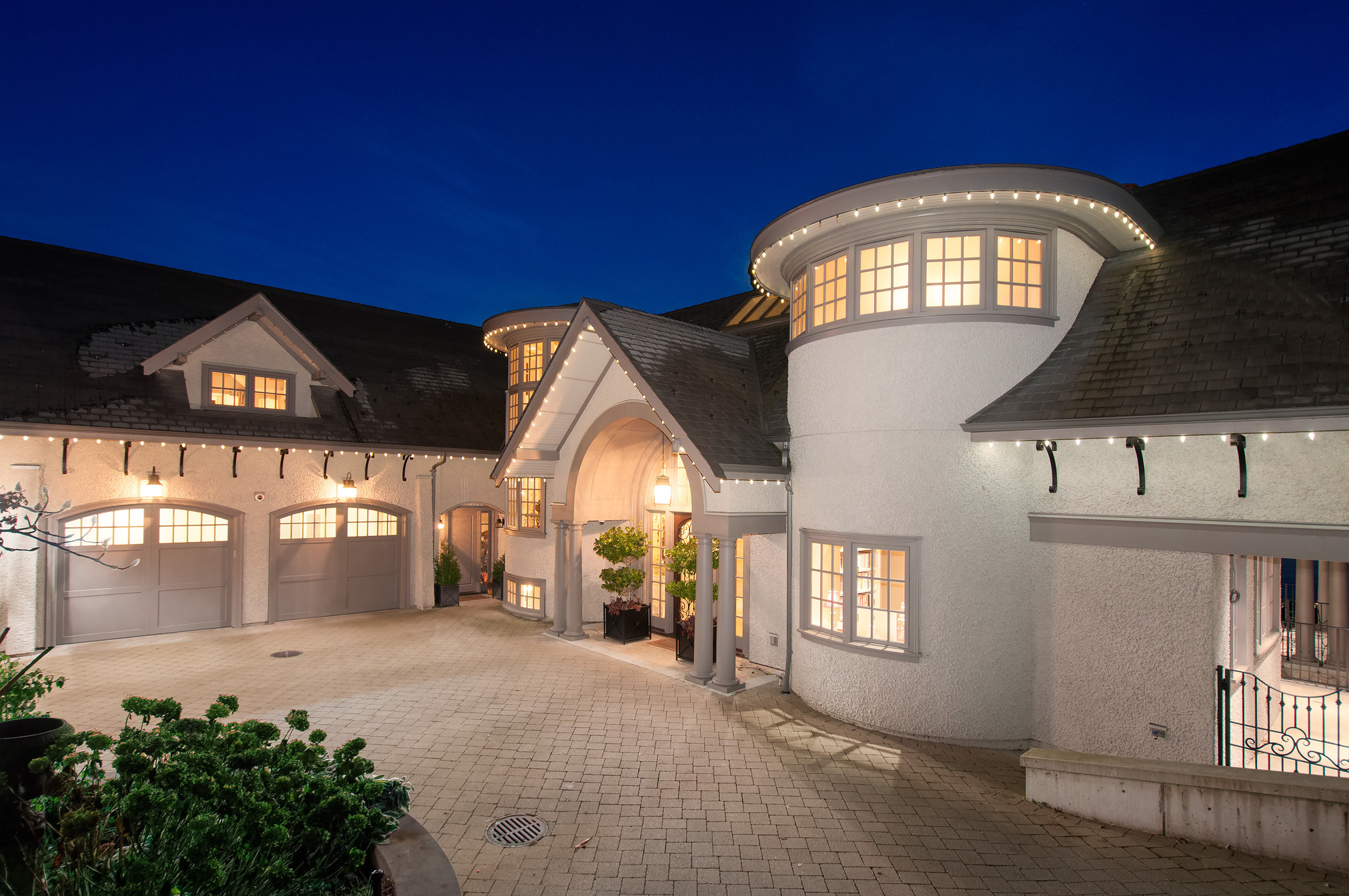 at 1638 Langton, Canterbury WV, West Vancouver