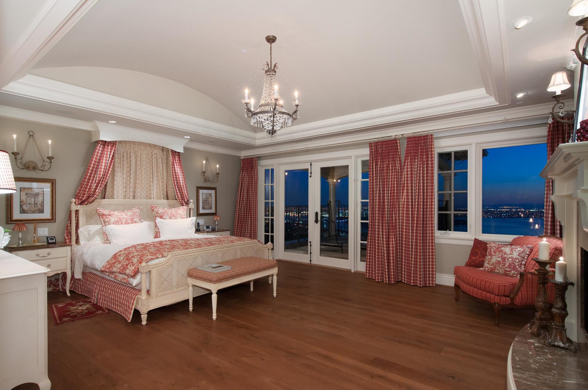 at 1638 Langton, Canterbury WV, West Vancouver