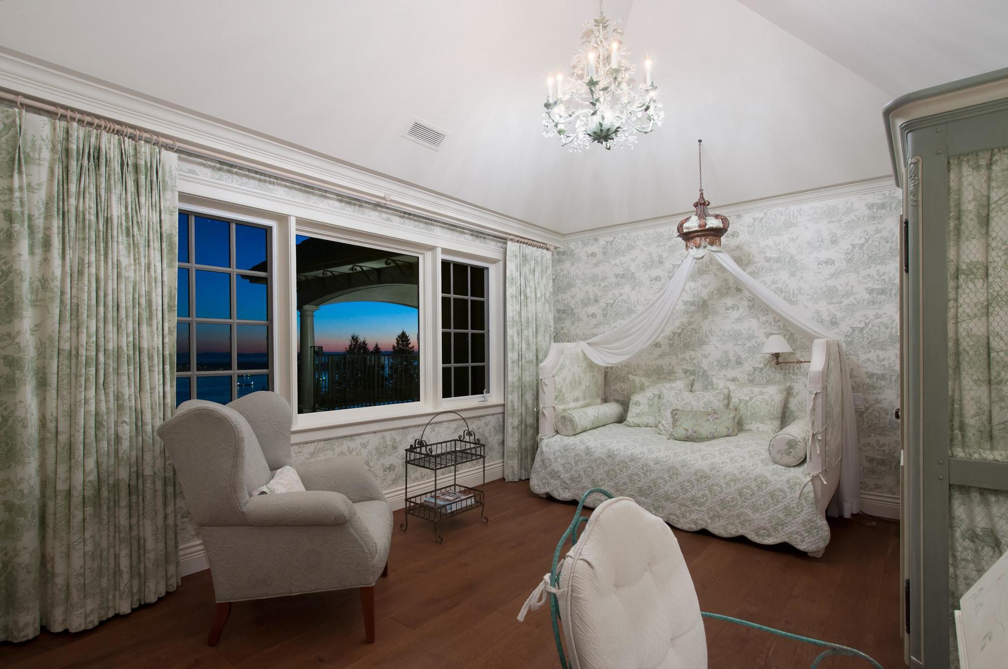 at 1638 Langton, Canterbury WV, West Vancouver