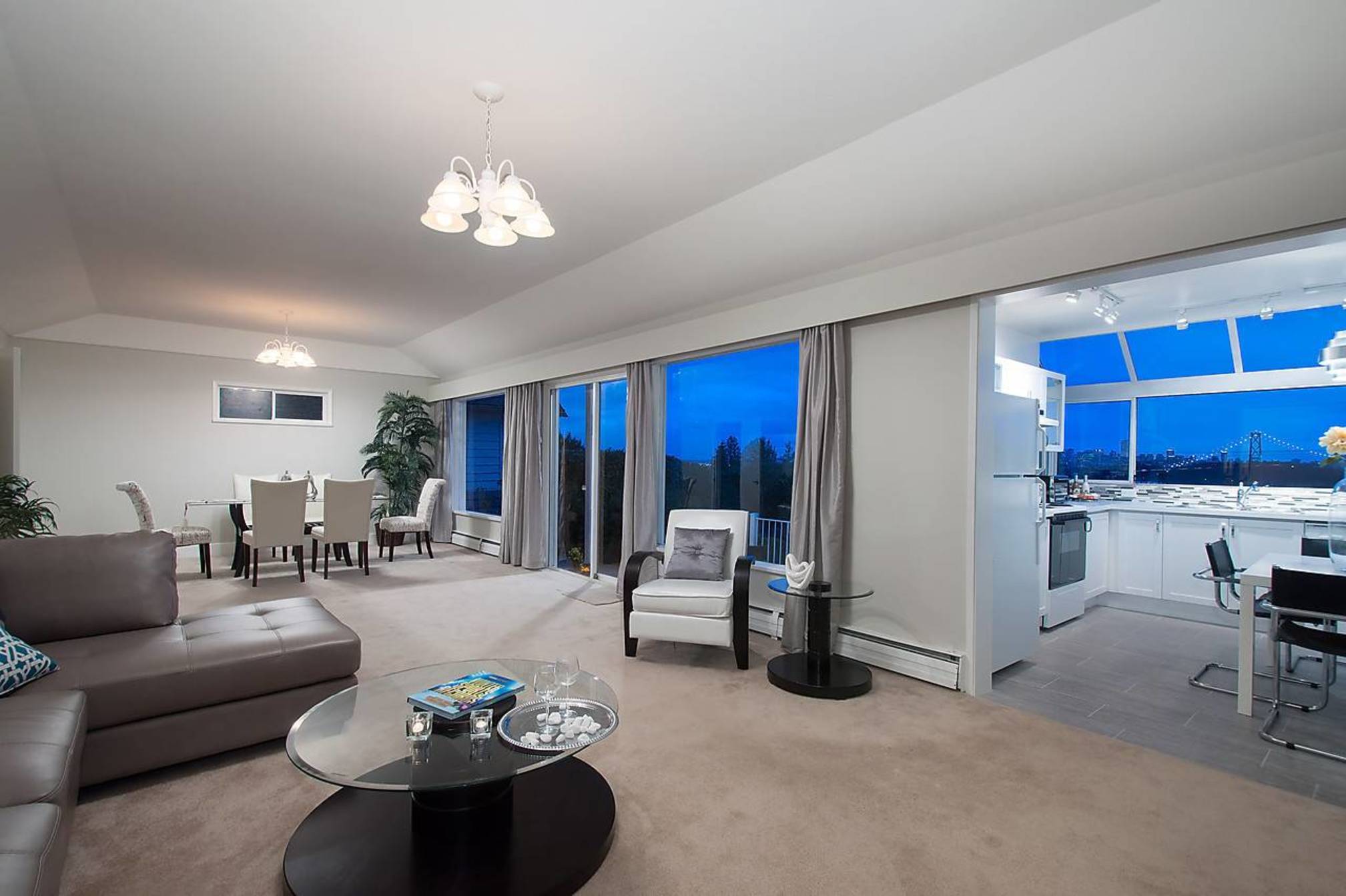 at 850 Esquimalt, Sentinel Hill, West Vancouver