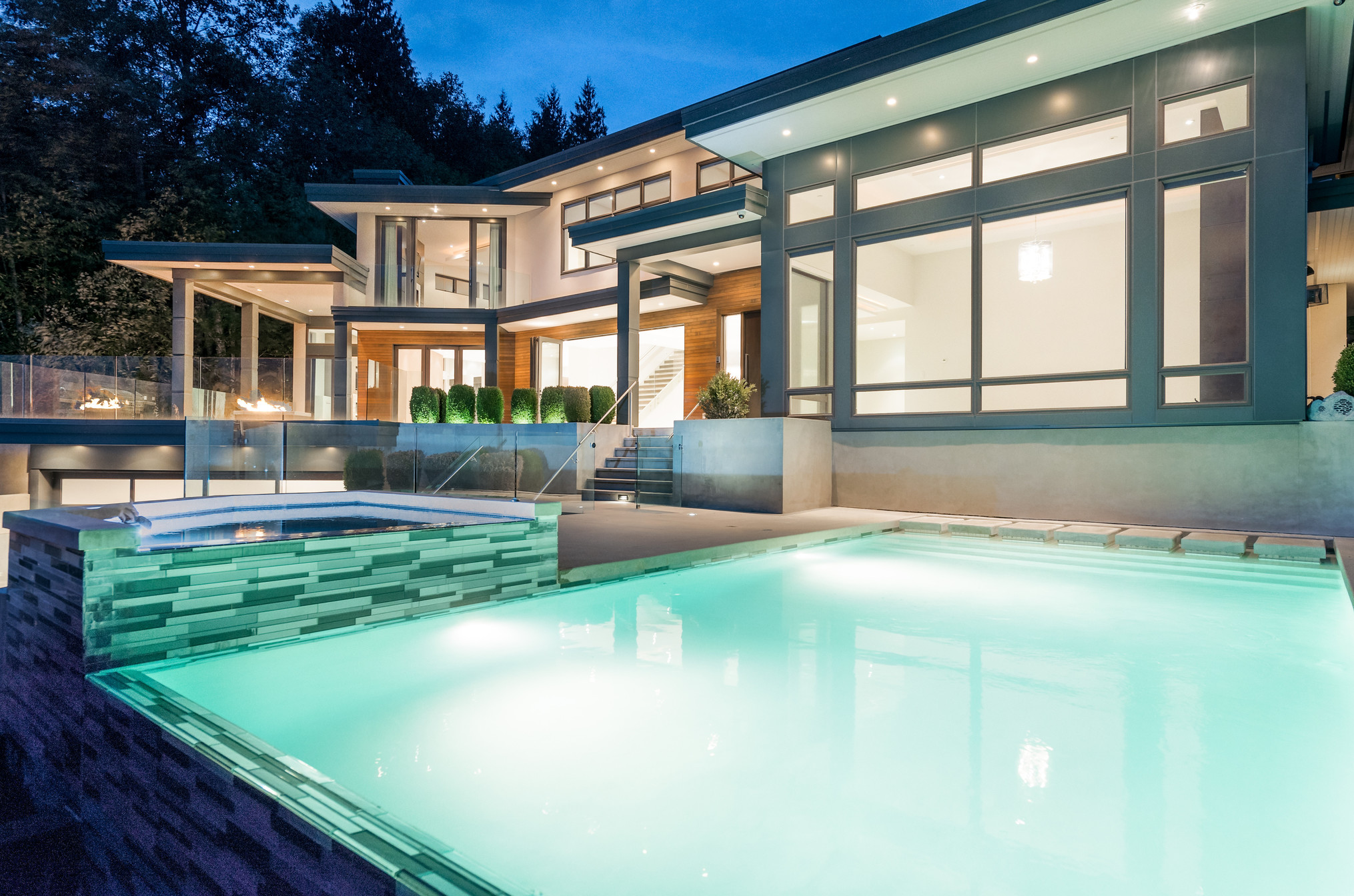at 1495 Bramwell, Chartwell, West Vancouver