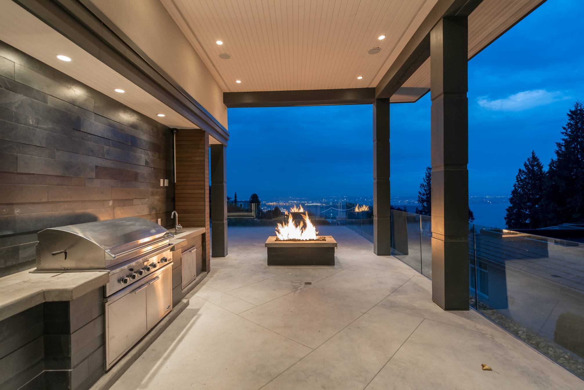 at 1495 Bramwell, Chartwell, West Vancouver