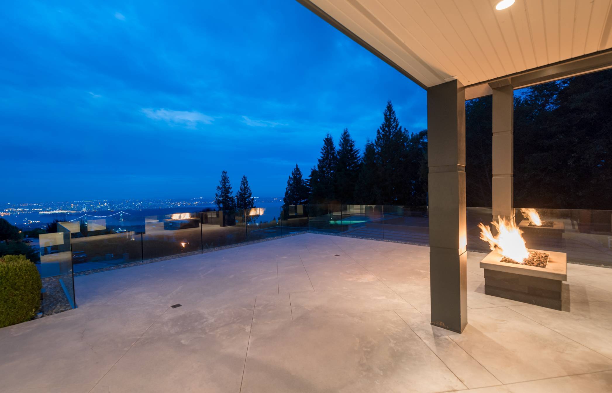 at 1495 Bramwell, Chartwell, West Vancouver