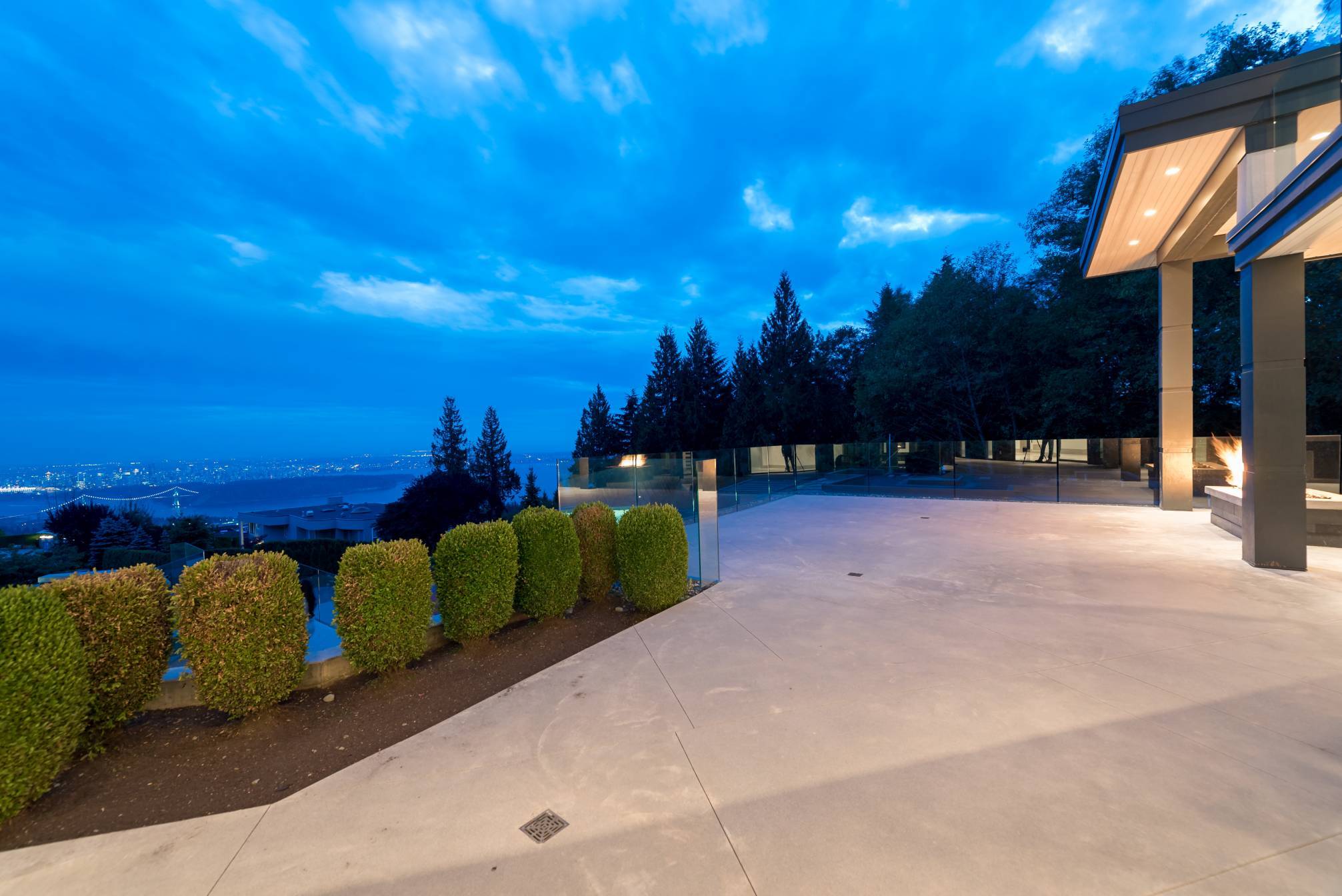 at 1495 Bramwell, Chartwell, West Vancouver