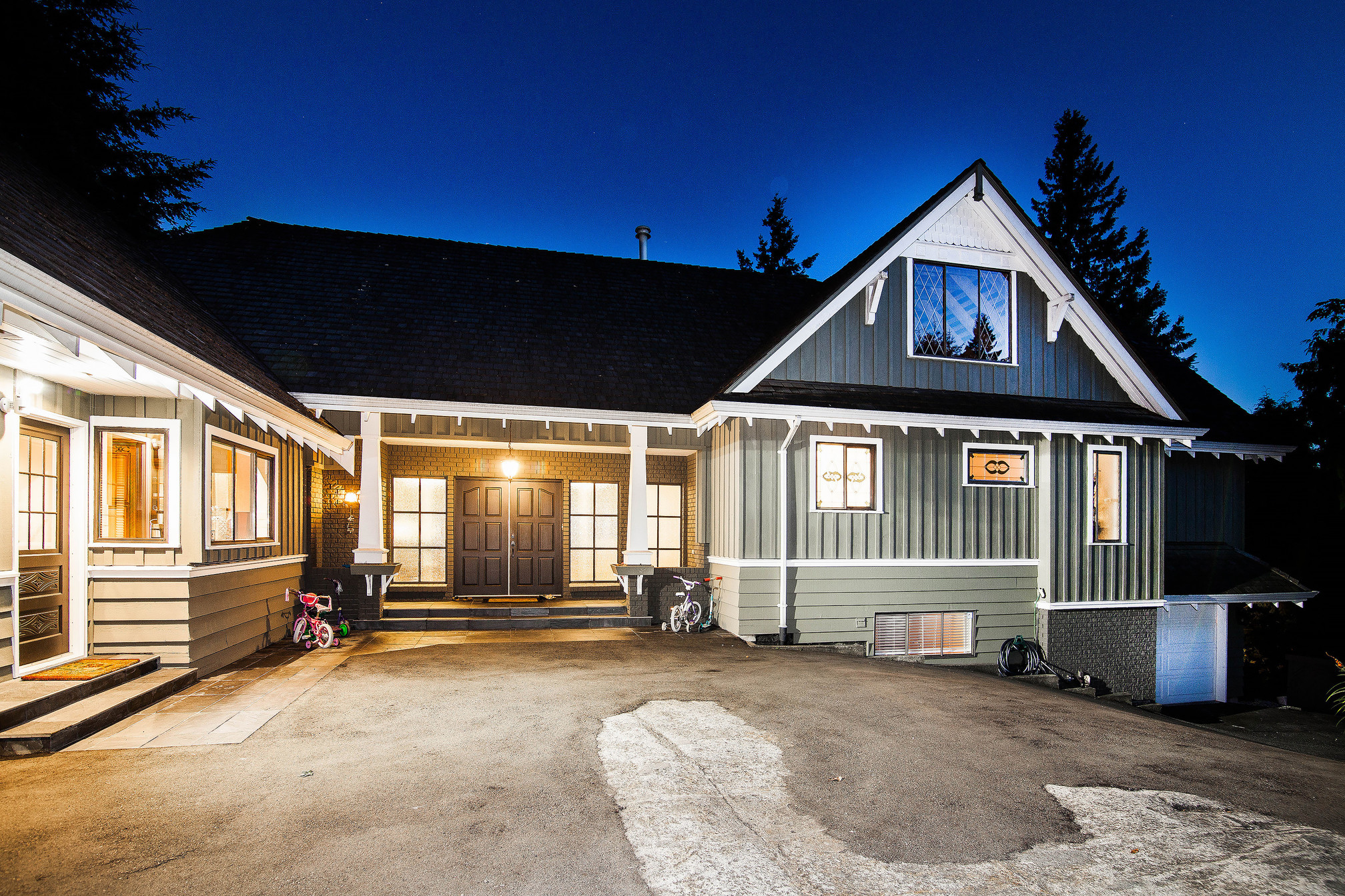 at 4660 Willow Creek Road, Caulfeild, West Vancouver