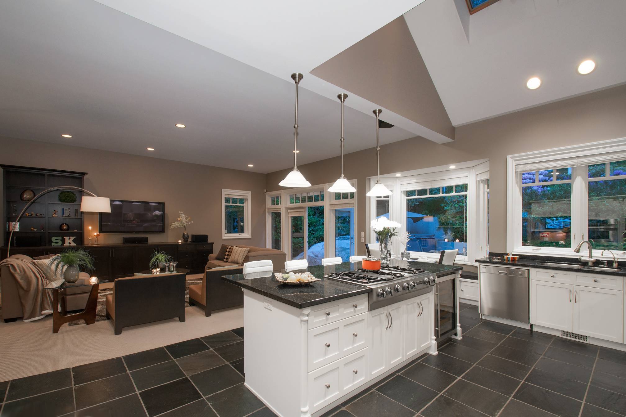 at 3281 Thompson Crescent, Westmount WV, West Vancouver