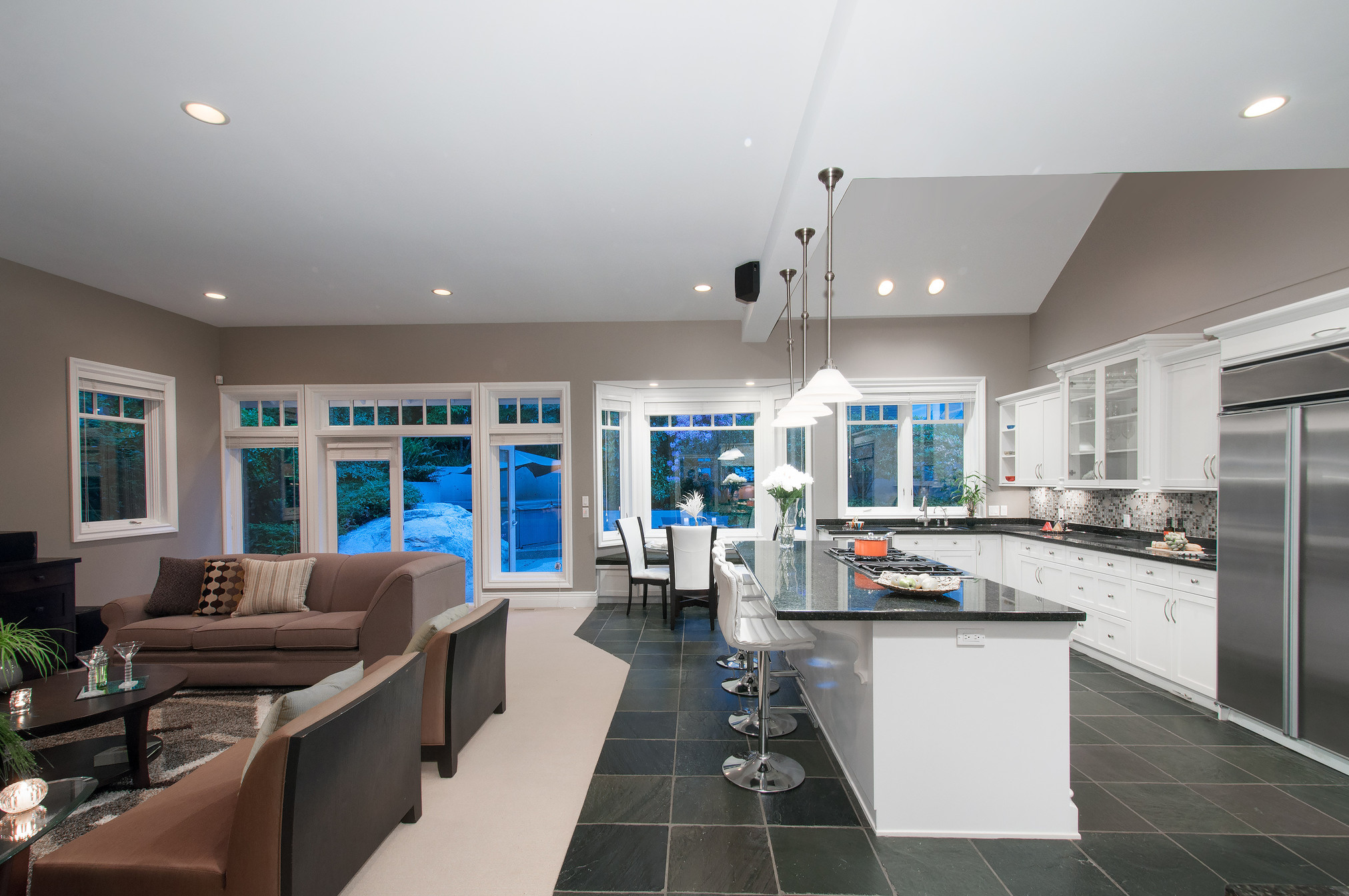 at 3281 Thompson Crescent, Westmount WV, West Vancouver