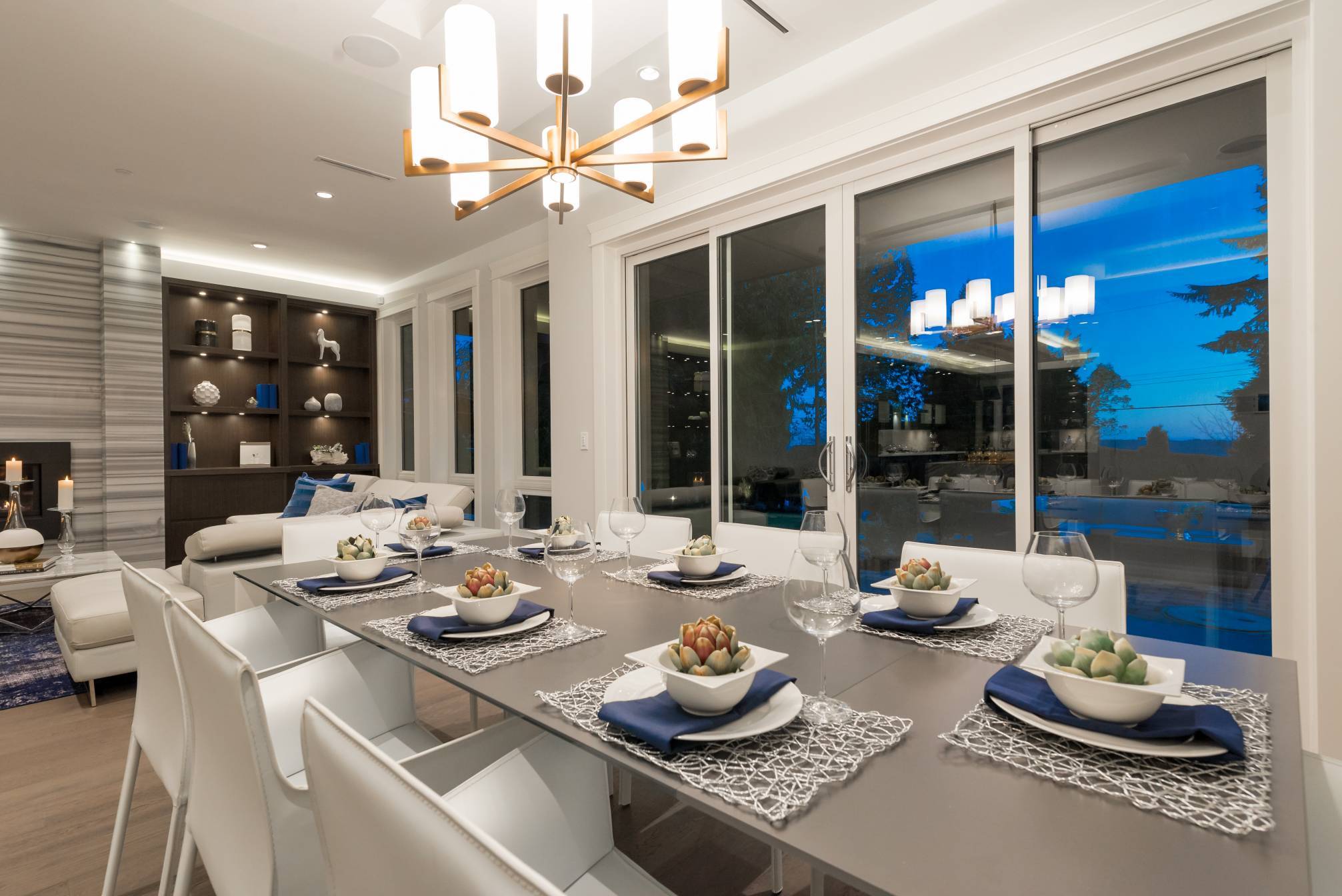 at 3905 Southridge Avenue, Bayridge, West Vancouver