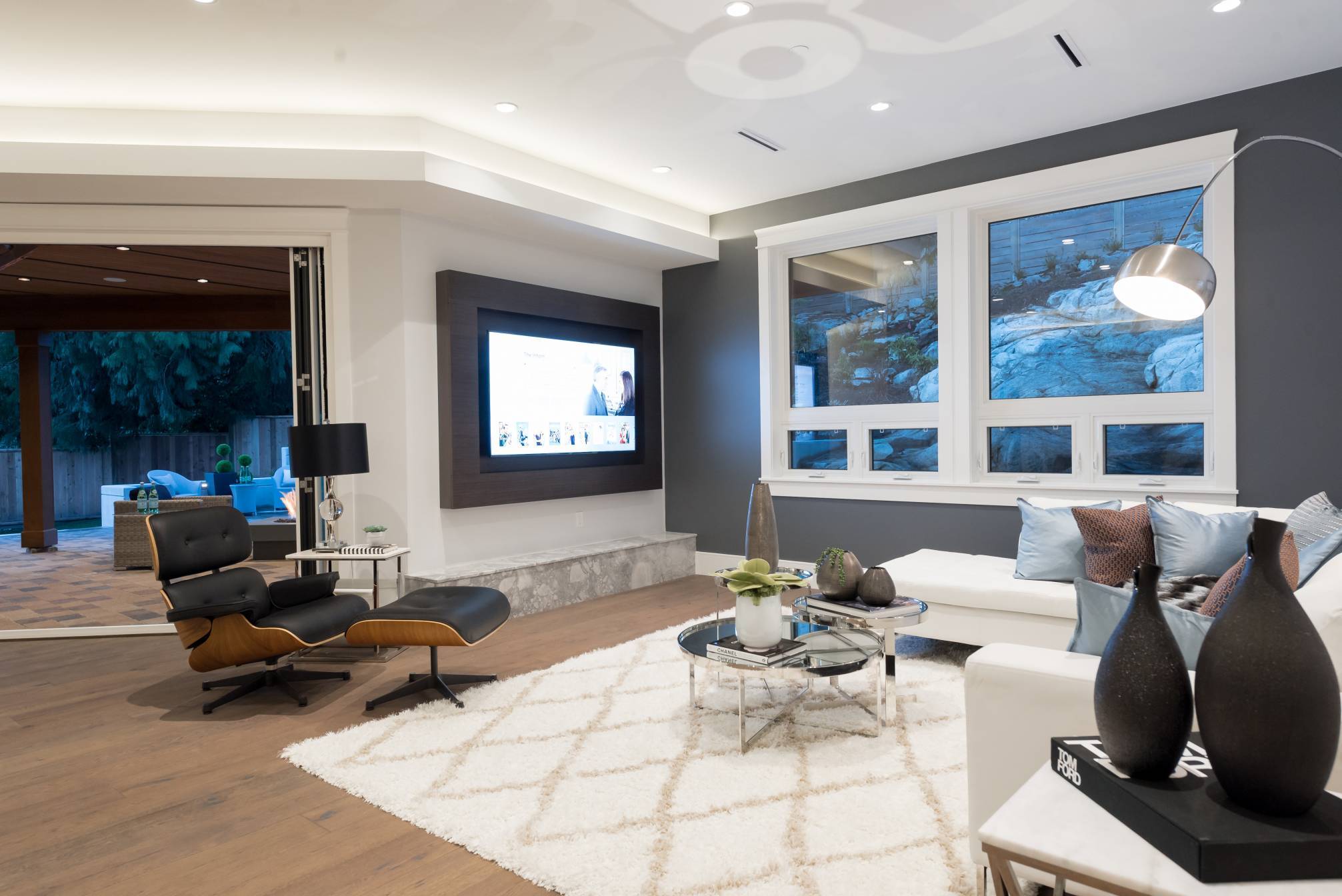 at 3905 Southridge Avenue, Bayridge, West Vancouver