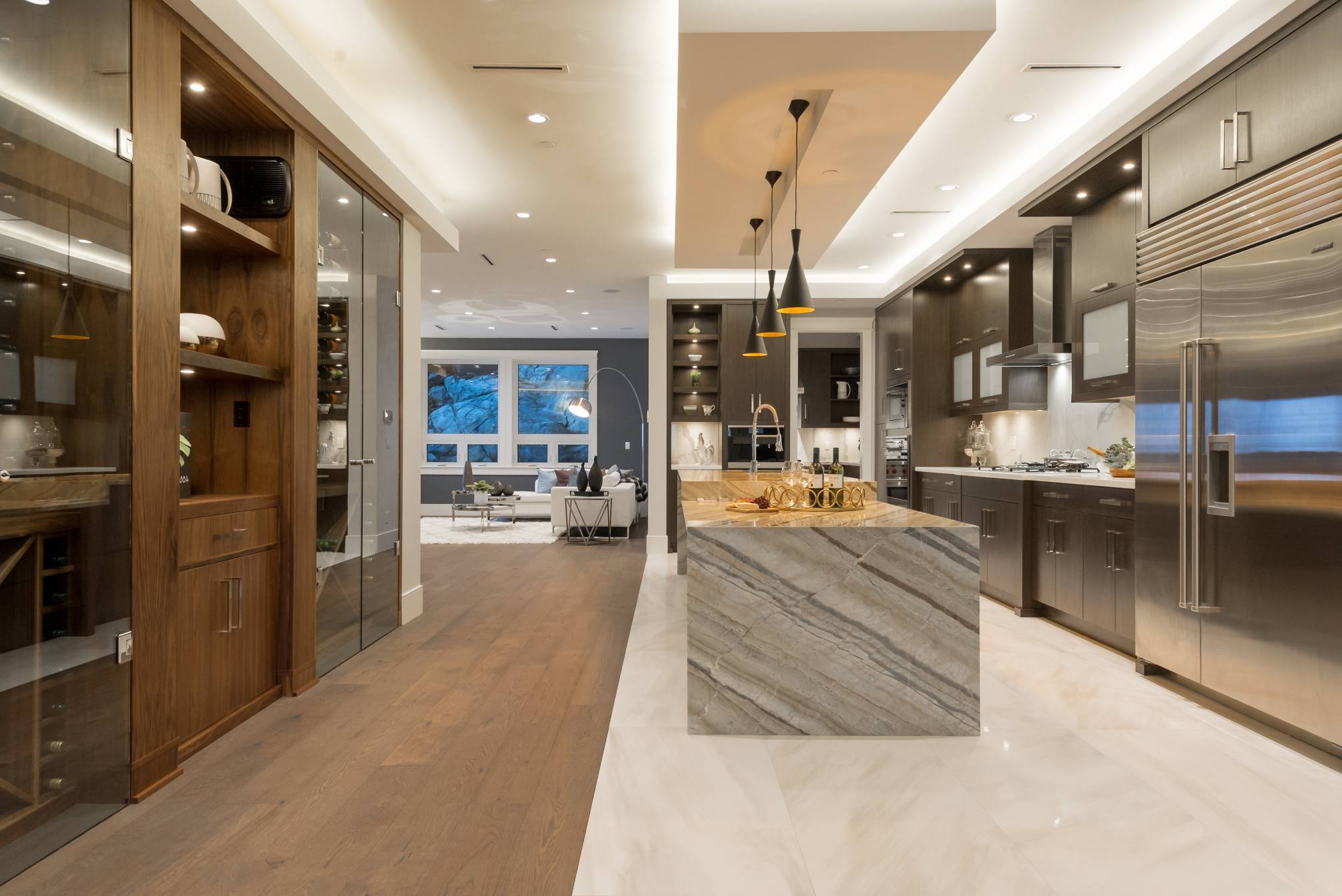 at 3905 Southridge Avenue, Bayridge, West Vancouver