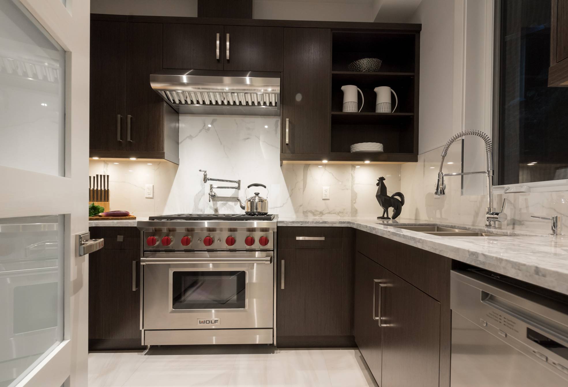 at 3905 Southridge Avenue, Bayridge, West Vancouver