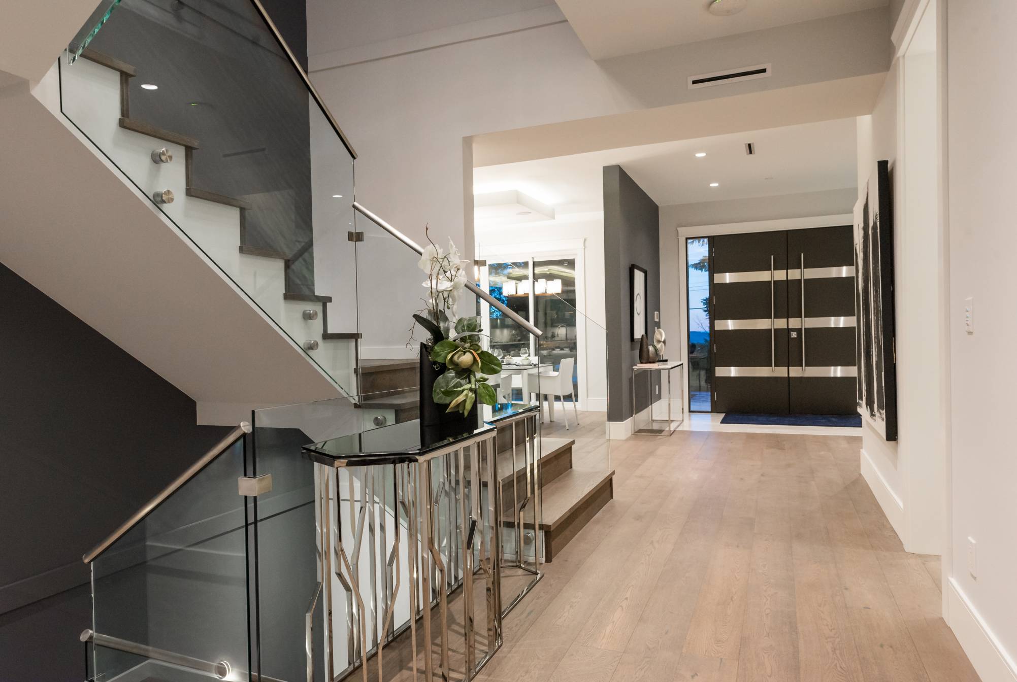 at 3905 Southridge Avenue, Bayridge, West Vancouver