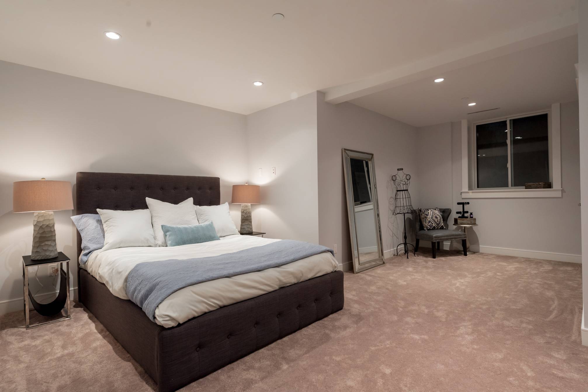 at 3905 Southridge Avenue, Bayridge, West Vancouver