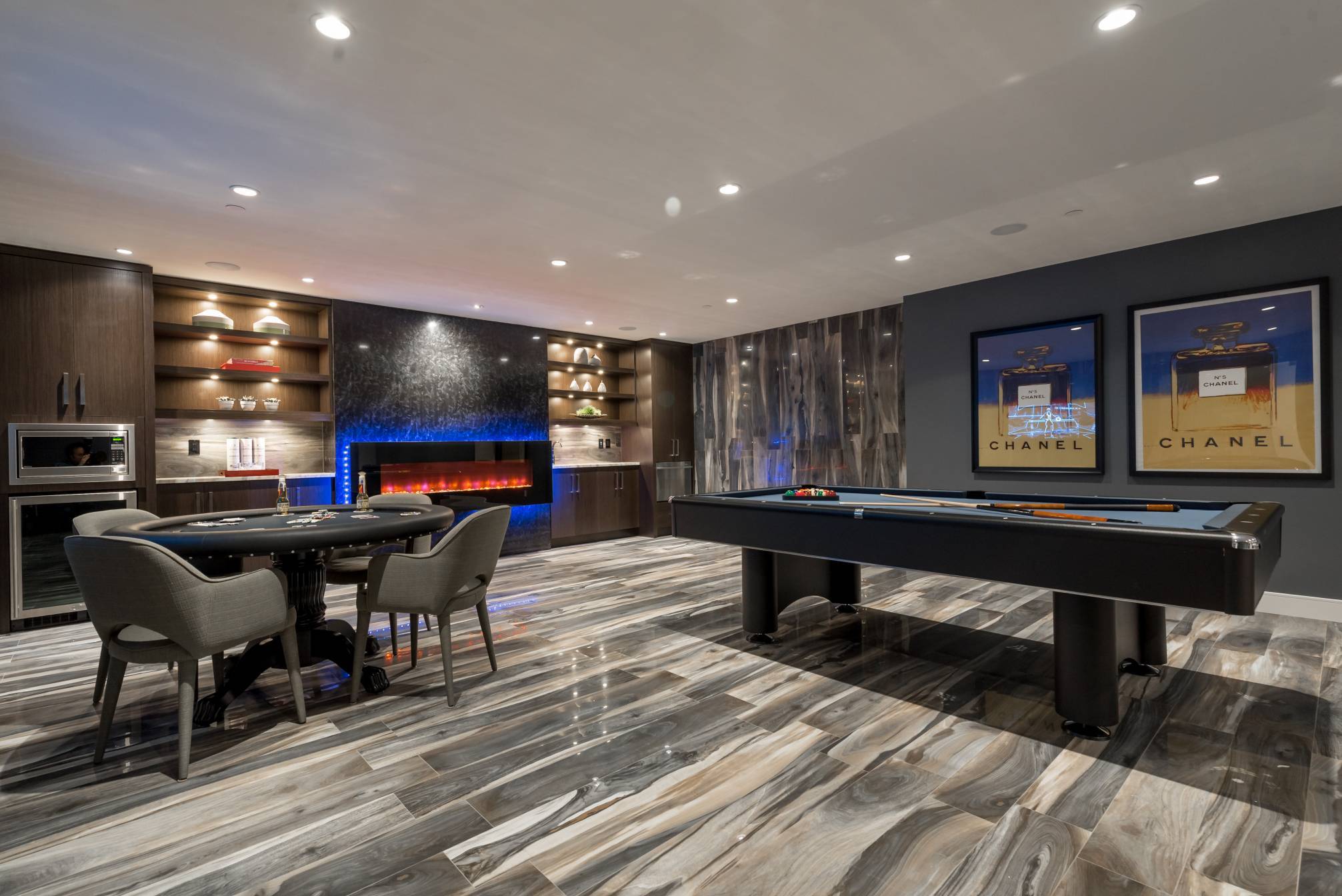 at 3905 Southridge Avenue, Bayridge, West Vancouver