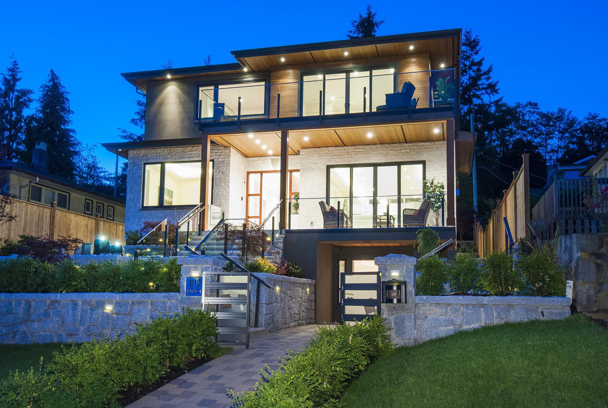 001 at 1117 Lawson Avenue, Ambleside, West Vancouver
