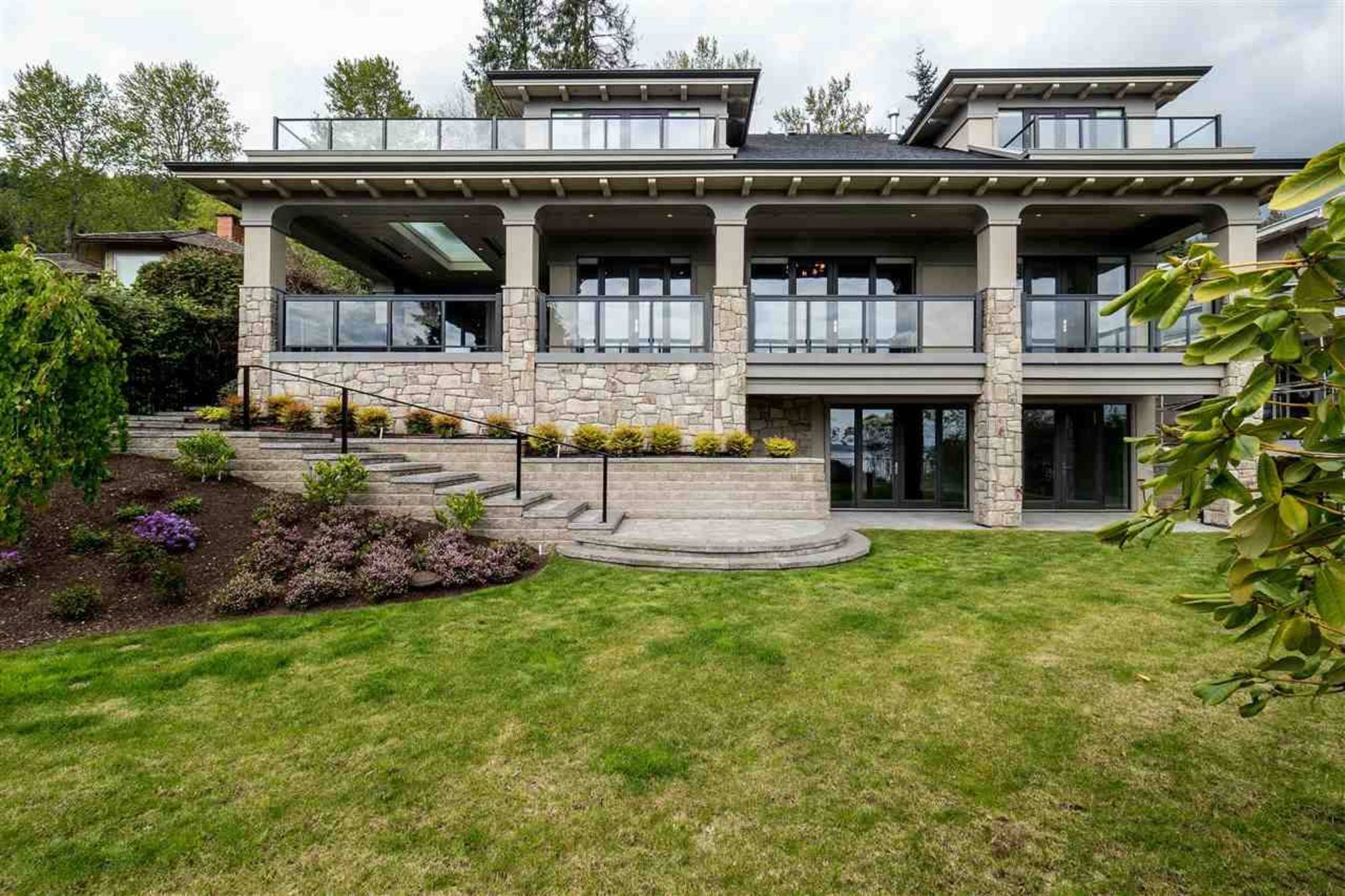 westmount15 at 3330 Westmount Road, Westmount WV, West Vancouver
