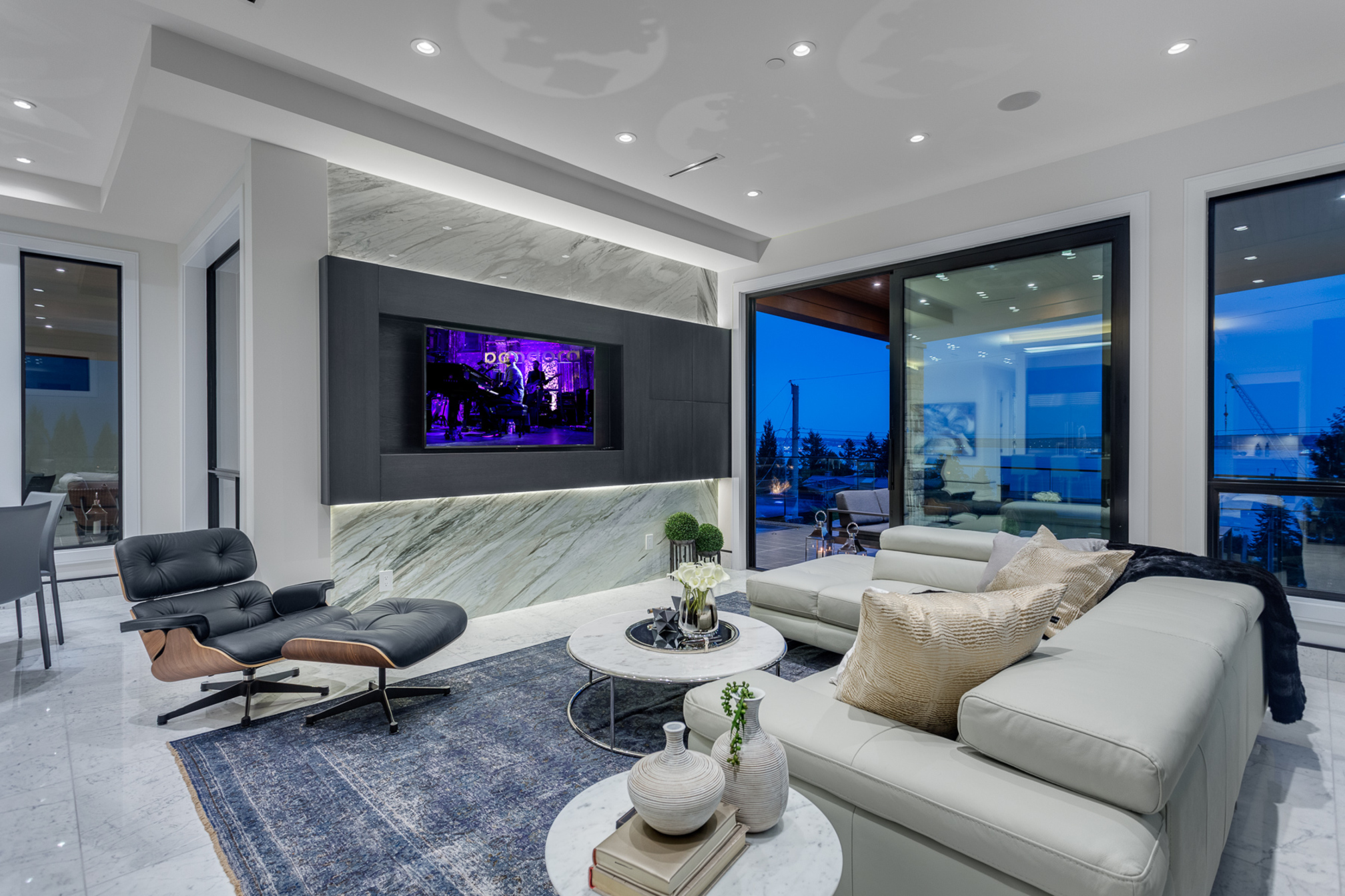 at 3325 Craigend Road, West Bay, West Vancouver