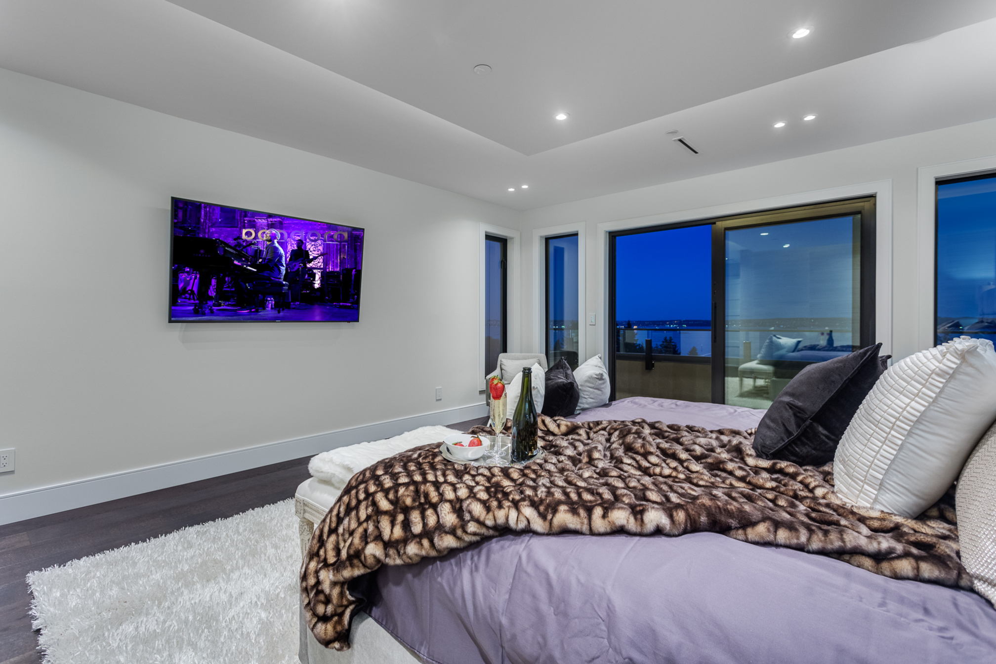 at 3325 Craigend Road, West Bay, West Vancouver