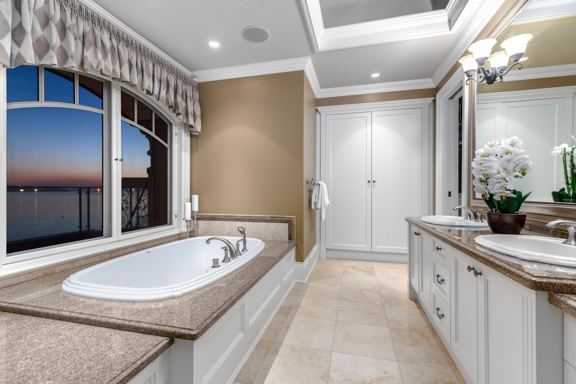 at 2770 Bellevue, Dundarave, West Vancouver