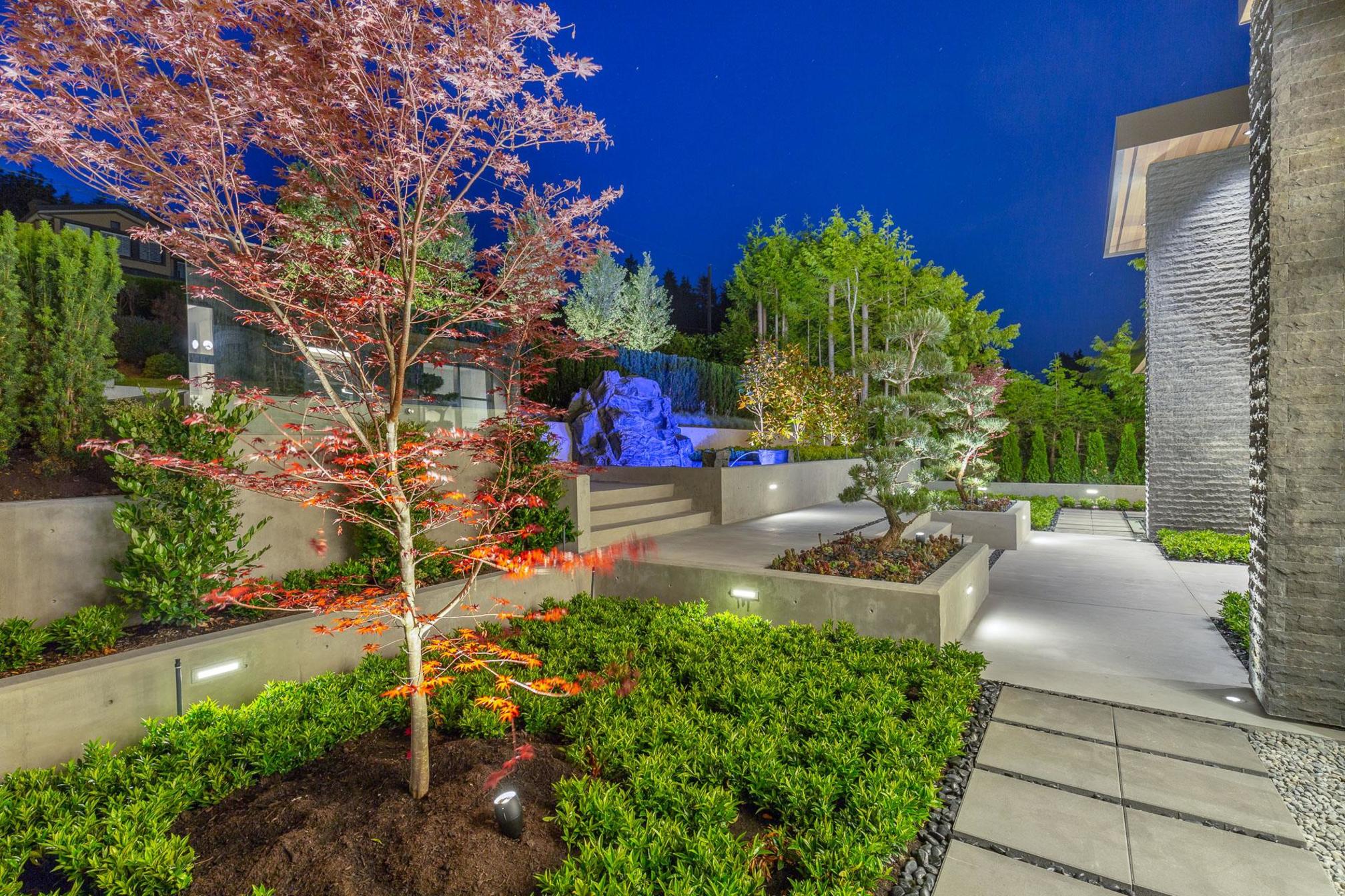 at 2592 Rosebery Avenue, Dundarave, West Vancouver