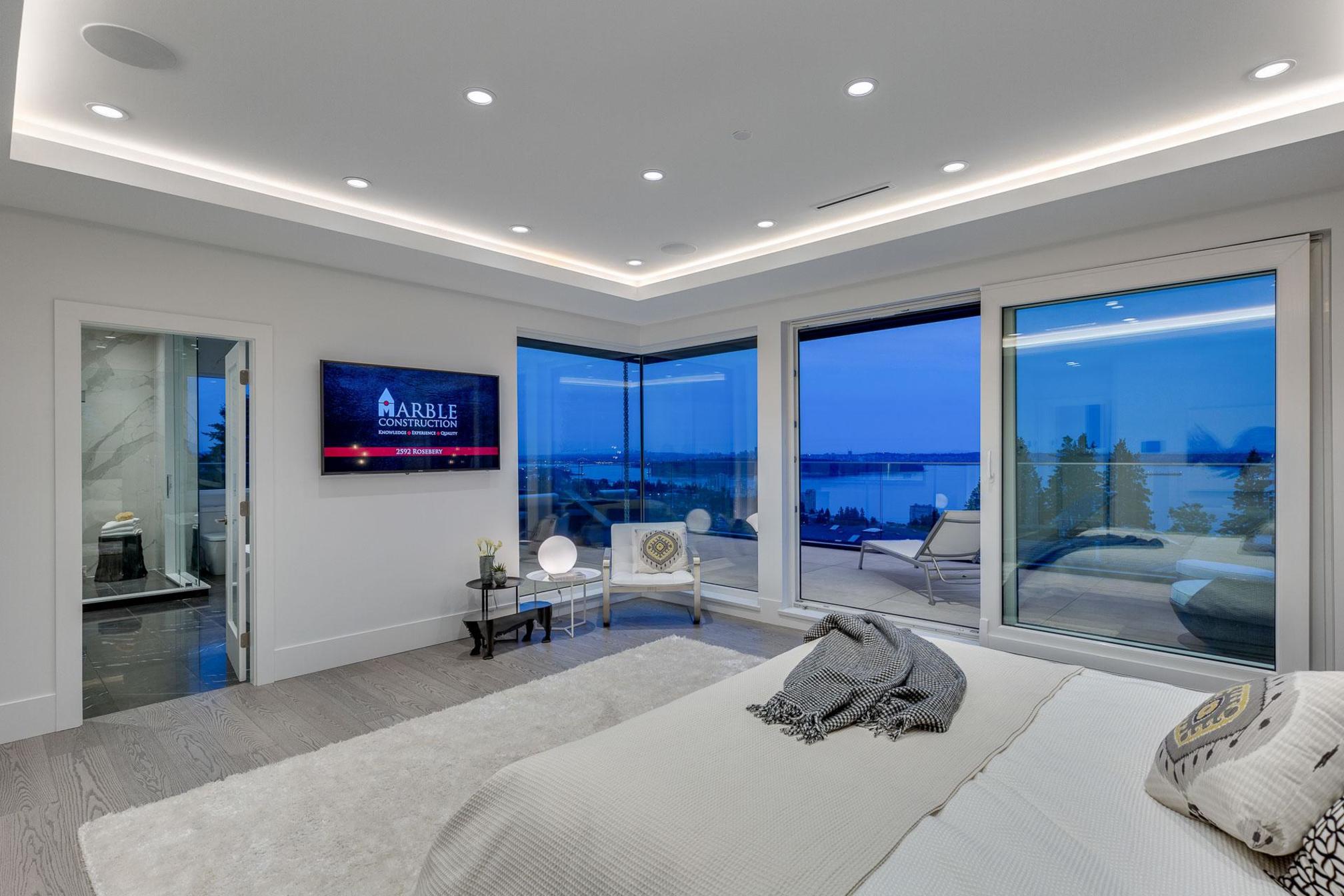 at 2592 Rosebery Avenue, Dundarave, West Vancouver