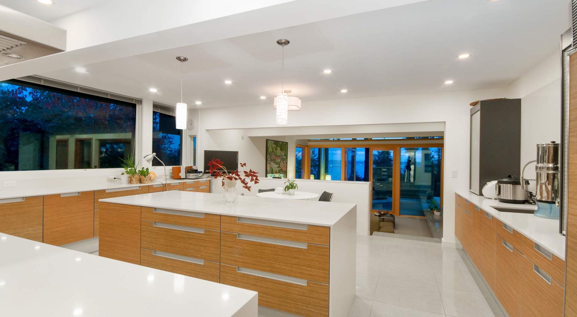 at 3584 Rockview Place, Westmount WV, West Vancouver