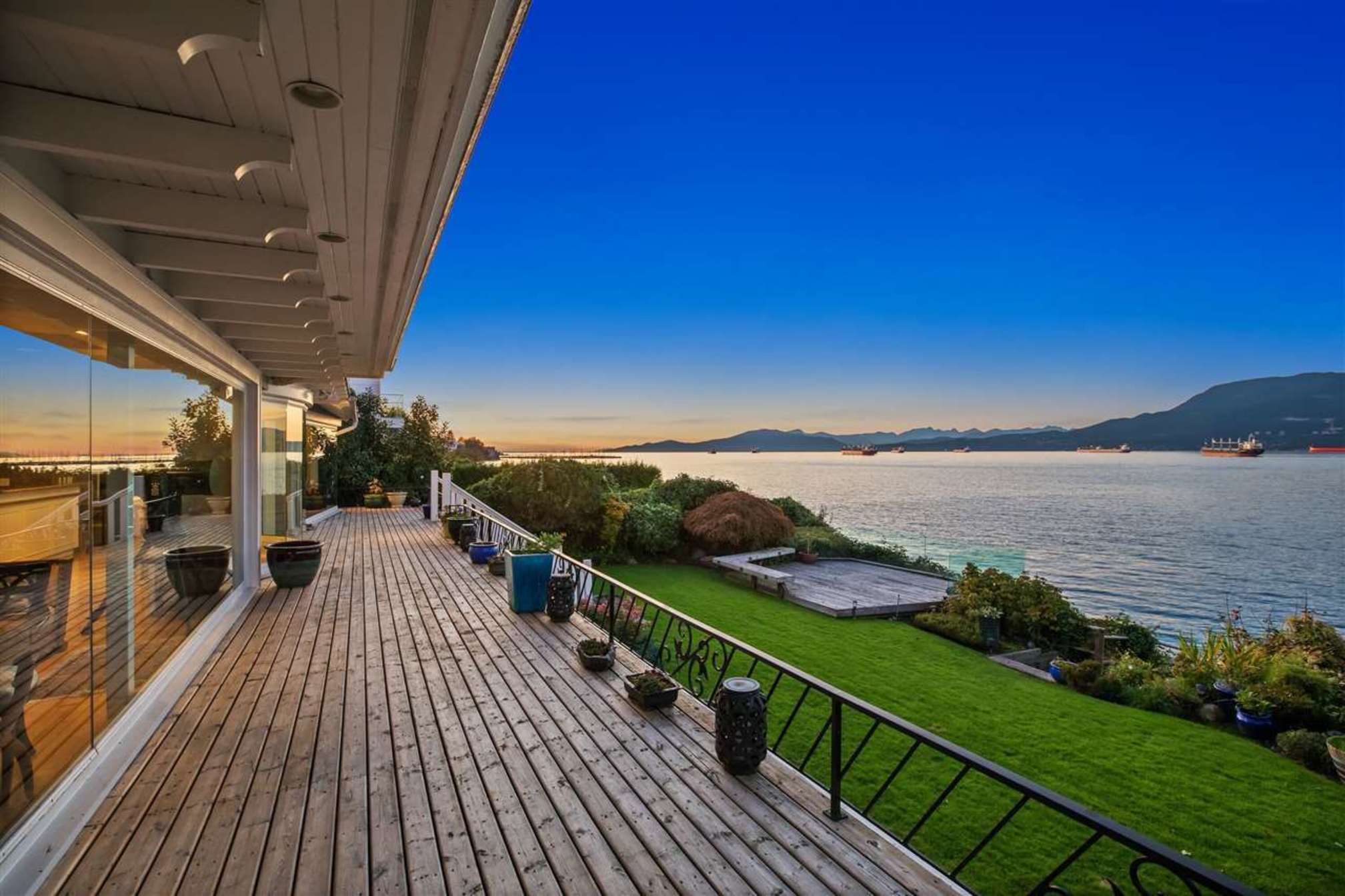  at 3019 Point Grey Road, Kitsilano, Vancouver West