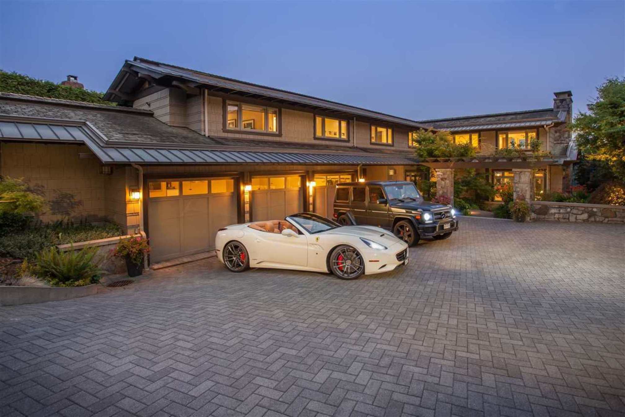 at 3280 Thompson Crescent, Westmount WV, West Vancouver