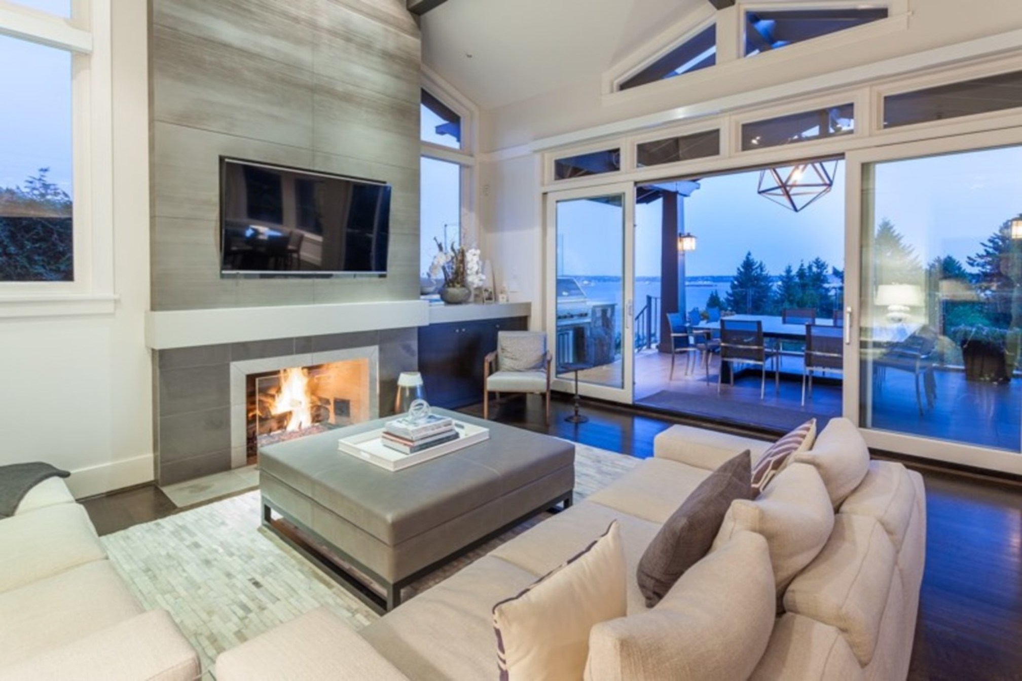 at 3280 Thompson Crescent, Westmount WV, West Vancouver