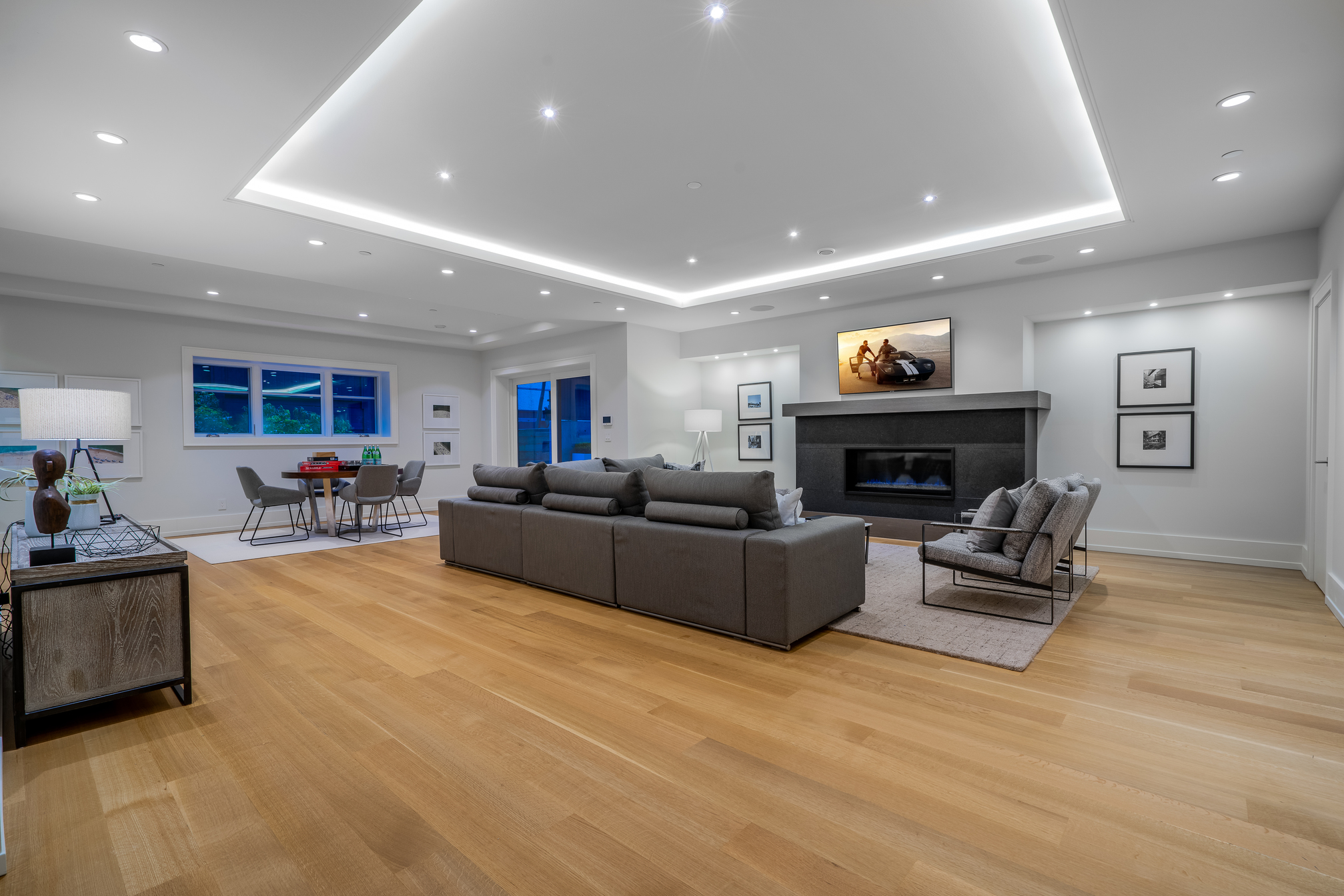at 3820 Southridge Avenue, Bayridge, West Vancouver
