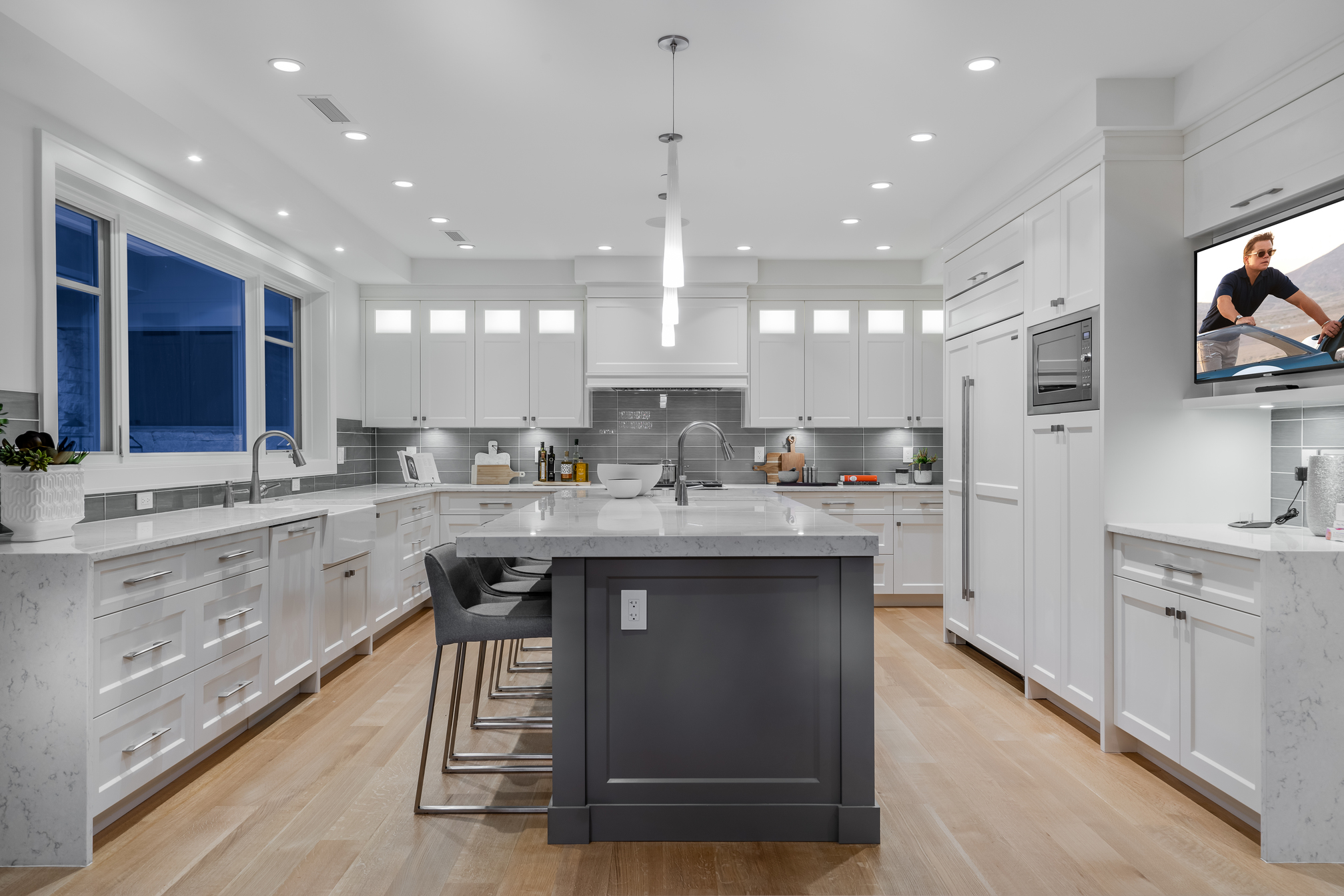 at 3820 Southridge Avenue, Bayridge, West Vancouver