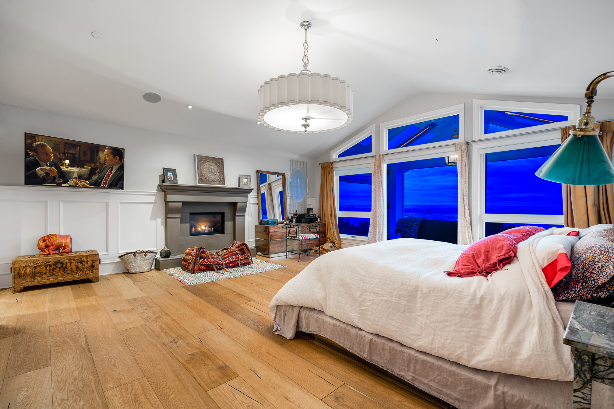 at 4667 Woodridge Place, Cypress Park Estates, West Vancouver