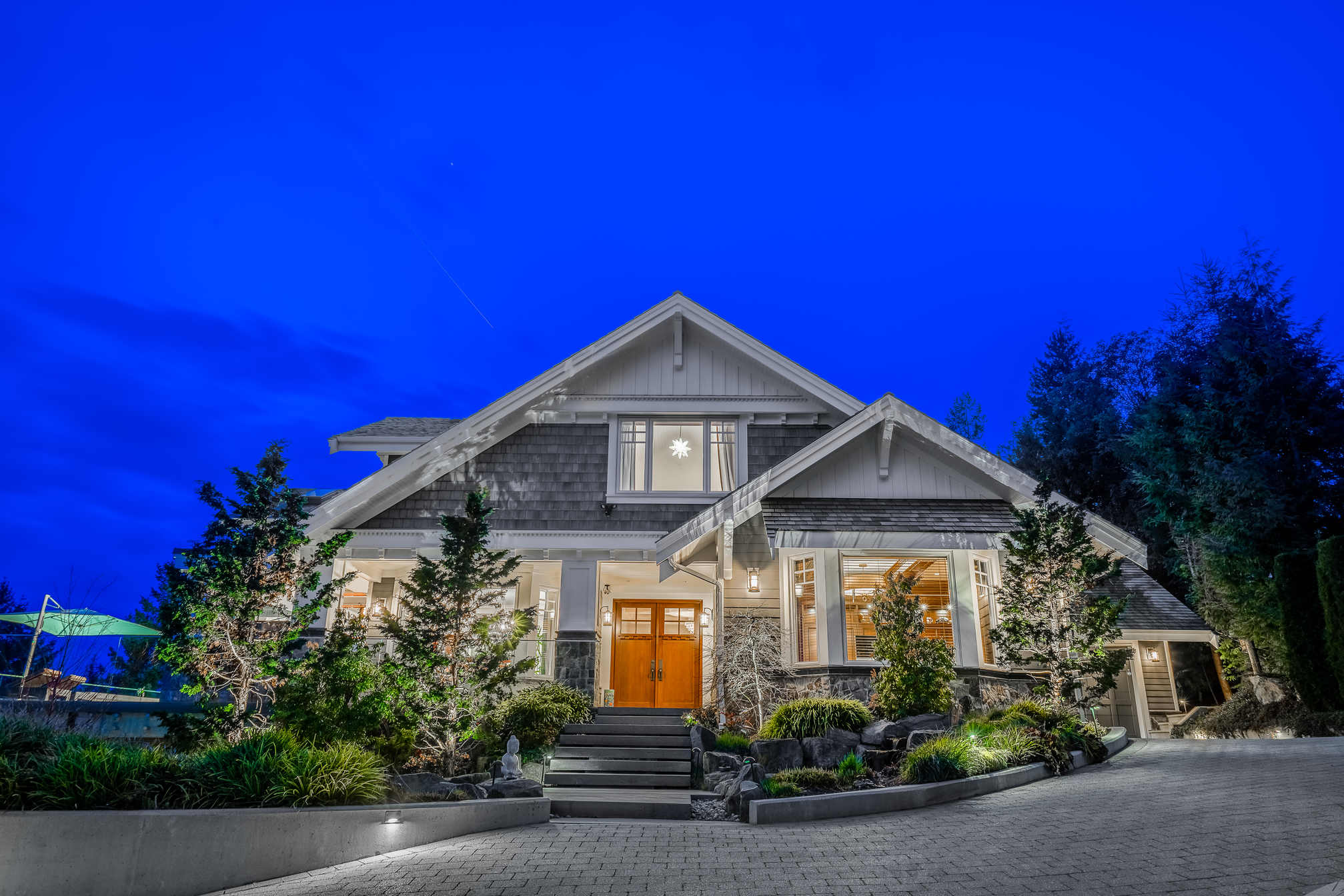 at 4667 Woodridge Place, Cypress Park Estates, West Vancouver