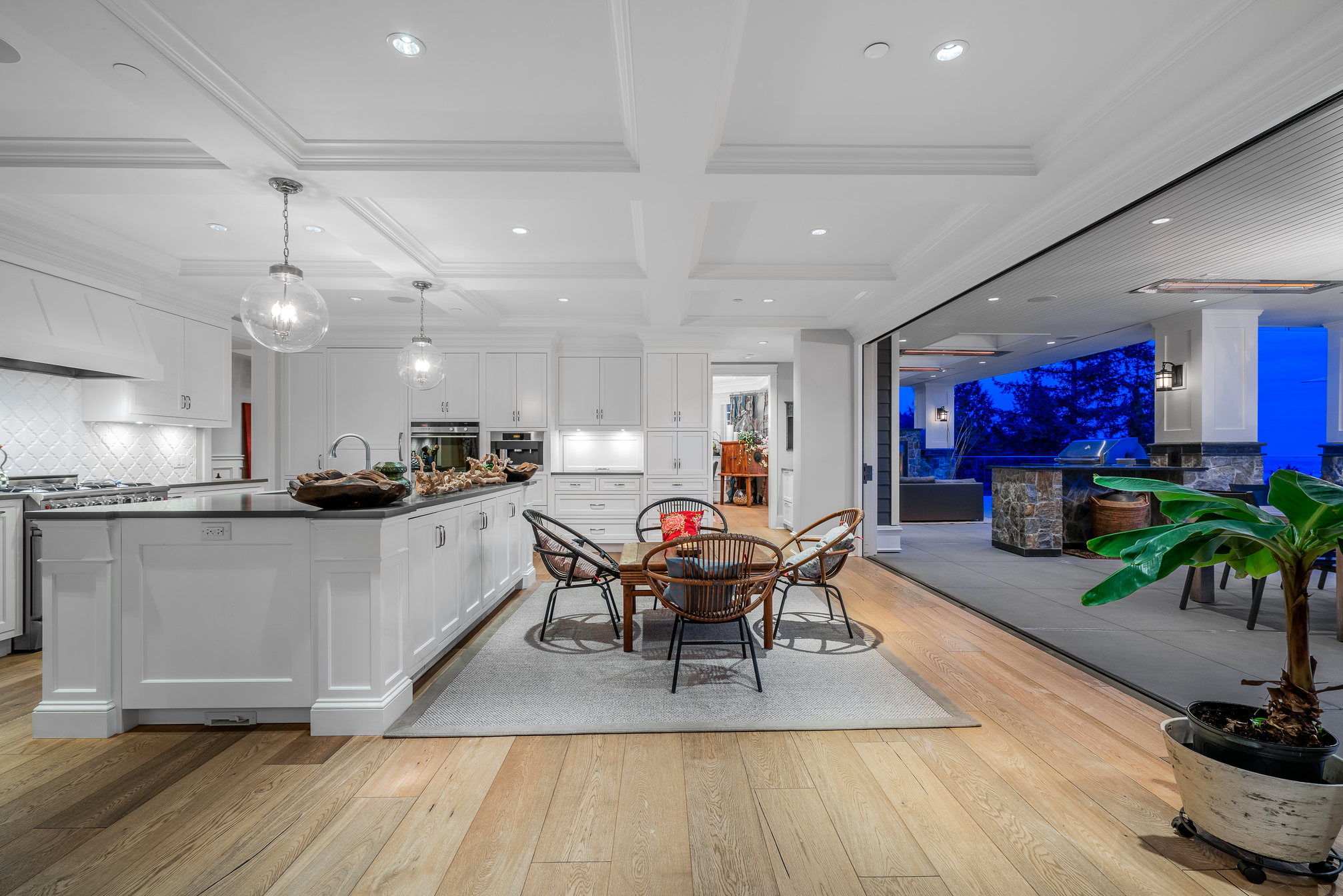 at 4667 Woodridge Place, Cypress Park Estates, West Vancouver