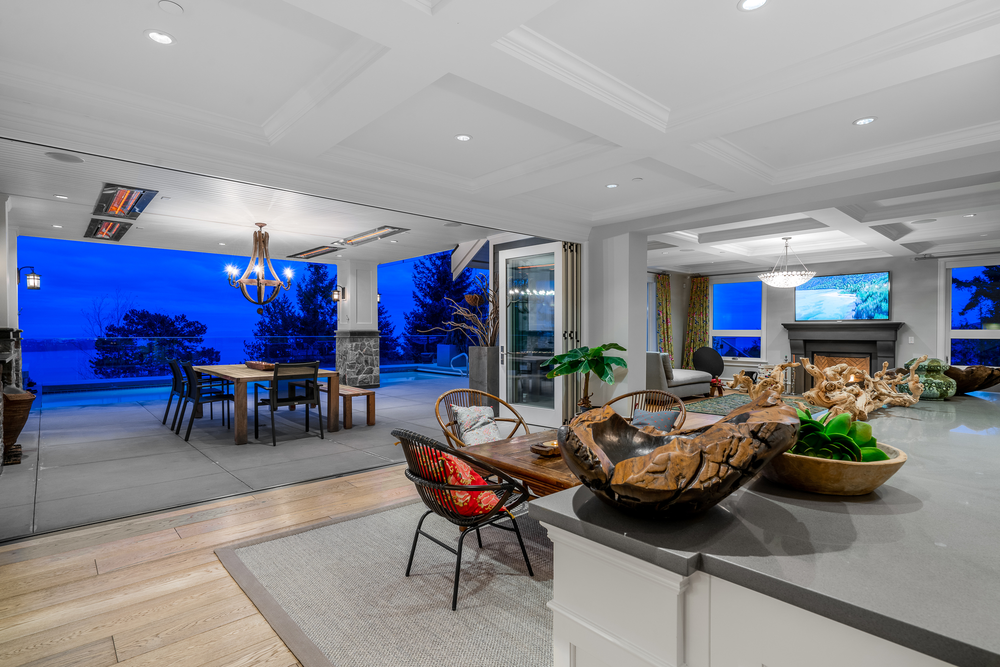 at 4667 Woodridge Place, Cypress Park Estates, West Vancouver