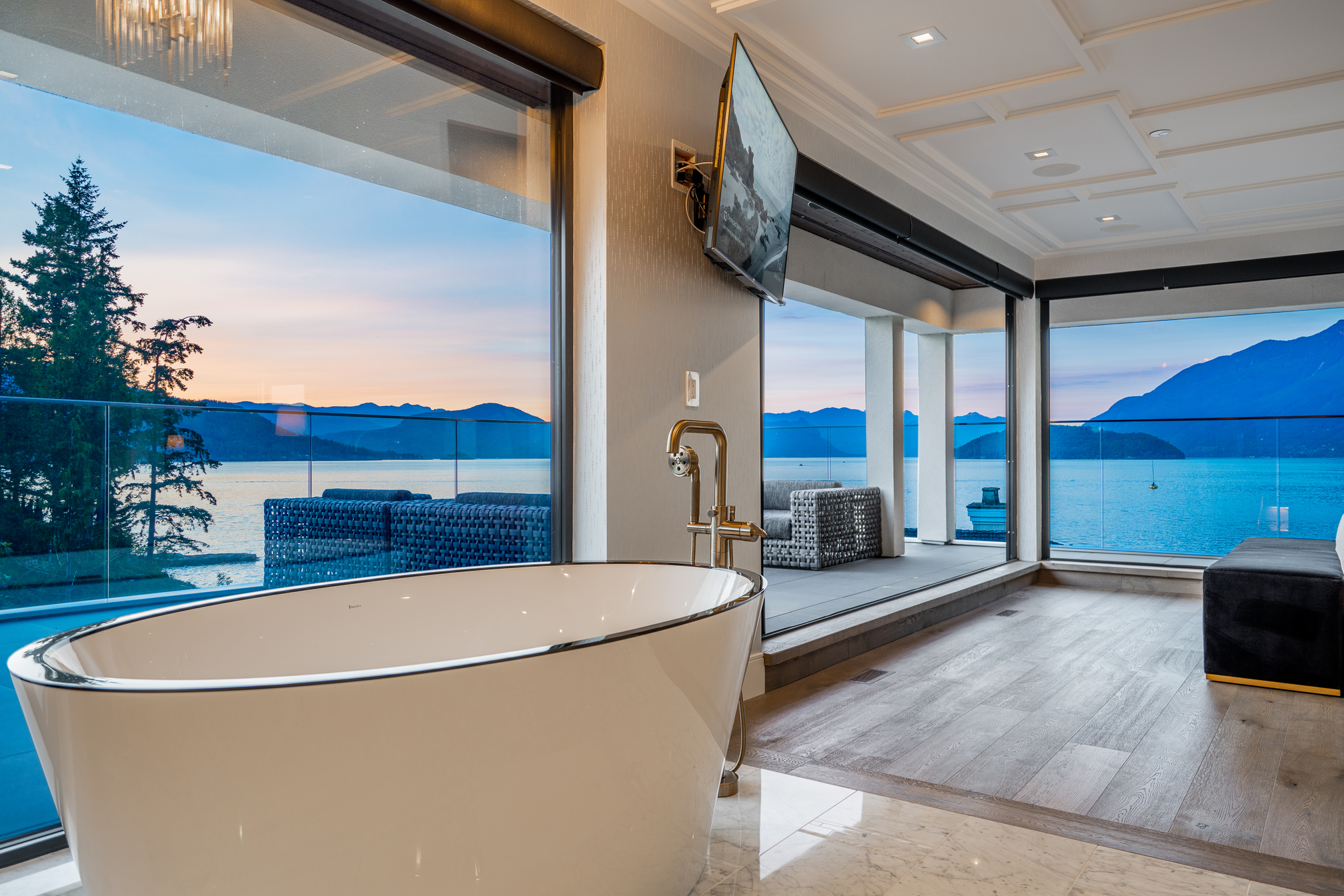 at 6892 Copper Cove Road, Whytecliff, West Vancouver