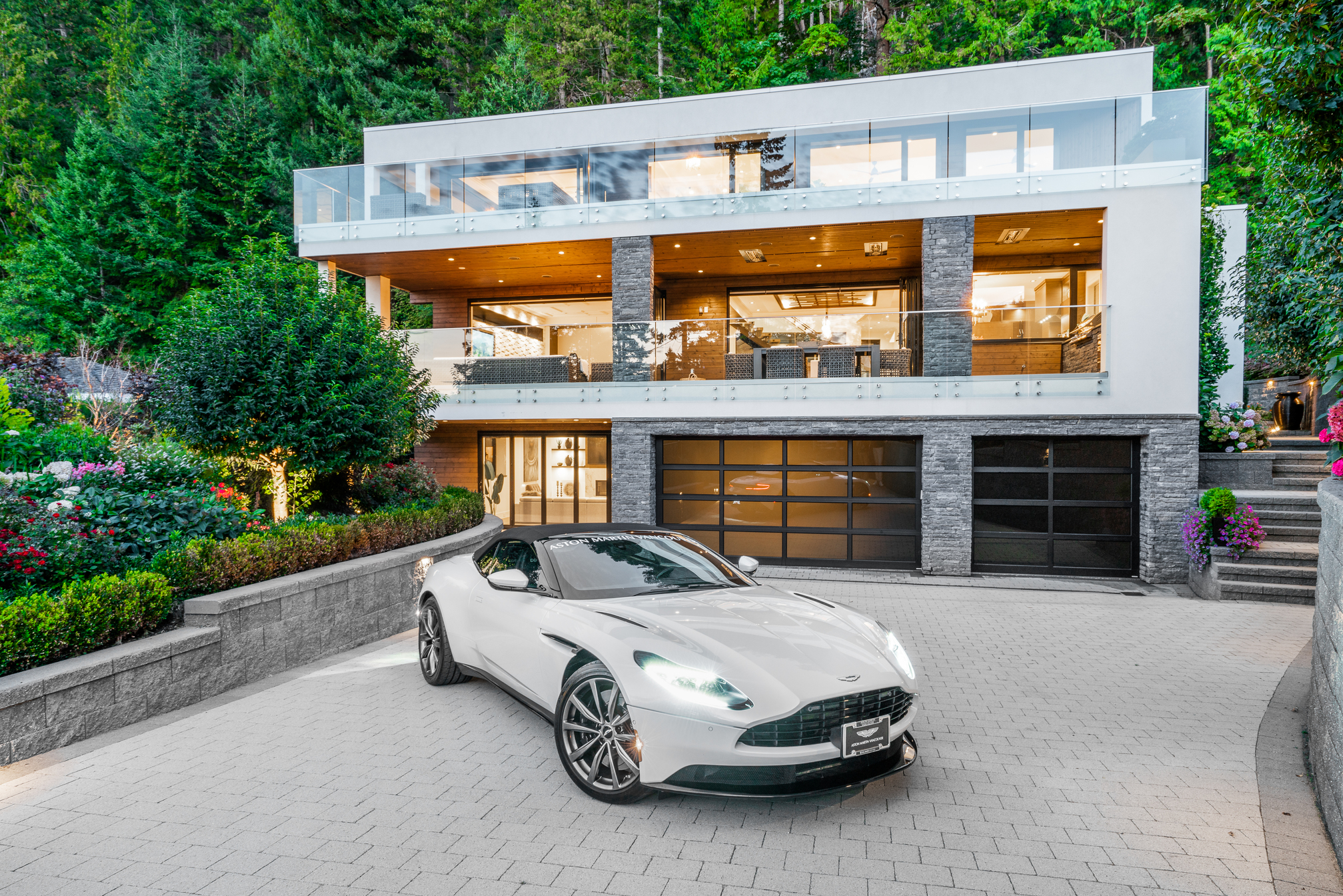 at 6892 Copper Cove Road, Whytecliff, West Vancouver