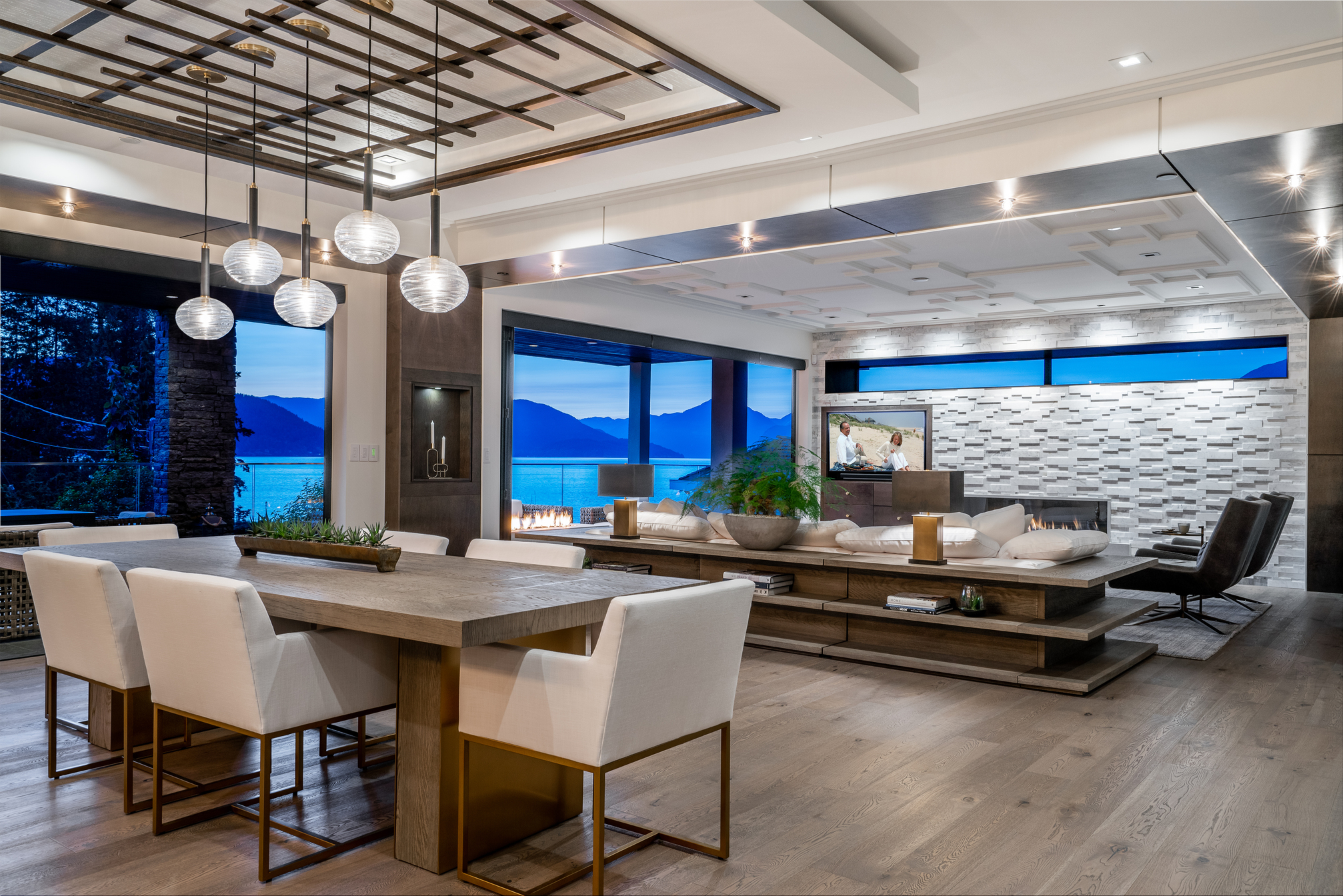 at 6892 Copper Cove Road, Whytecliff, West Vancouver
